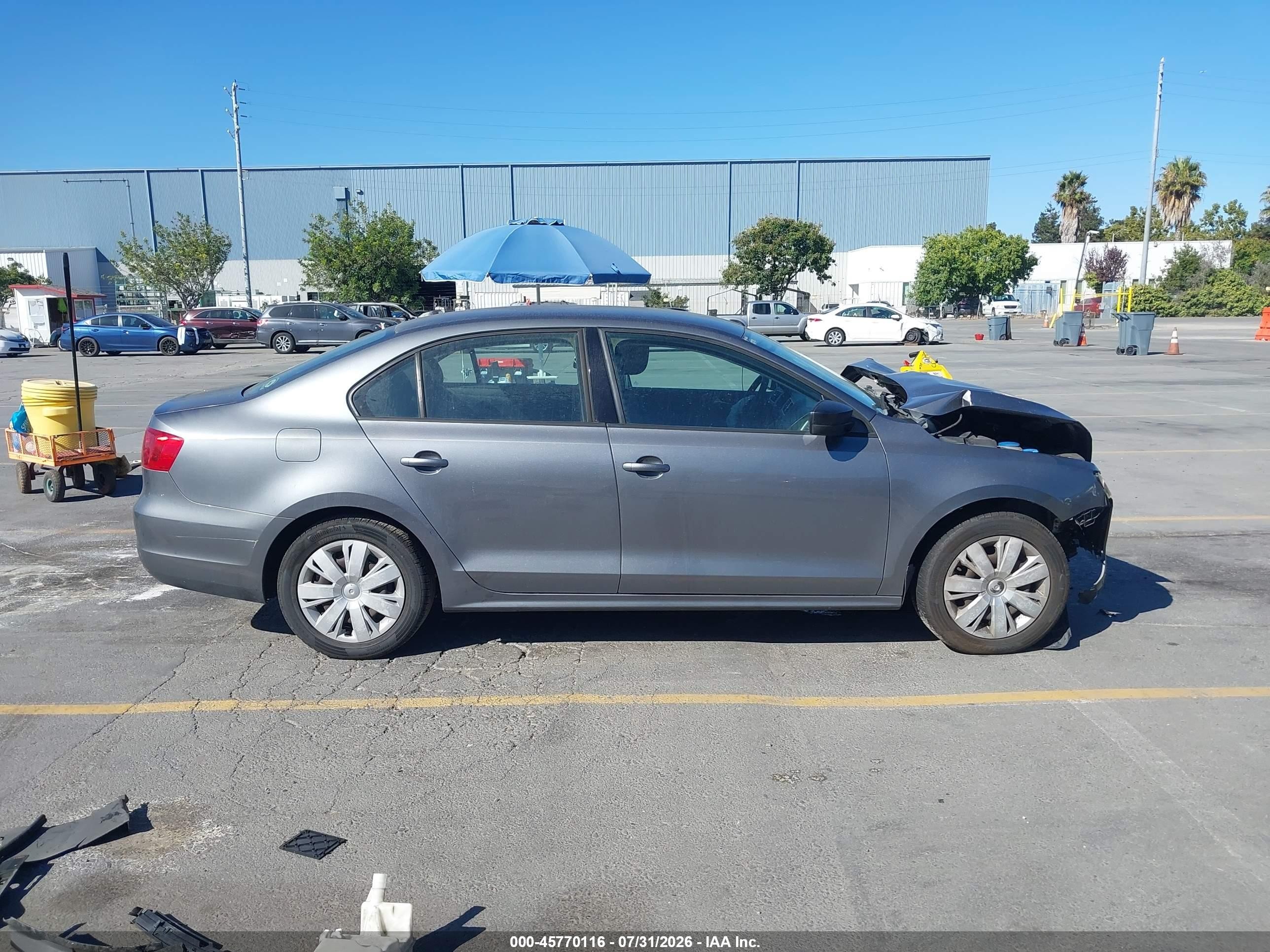 2011 Volkswagen Jetta 2.0l S Gray vin: 3VW2K7AJ1BM382846