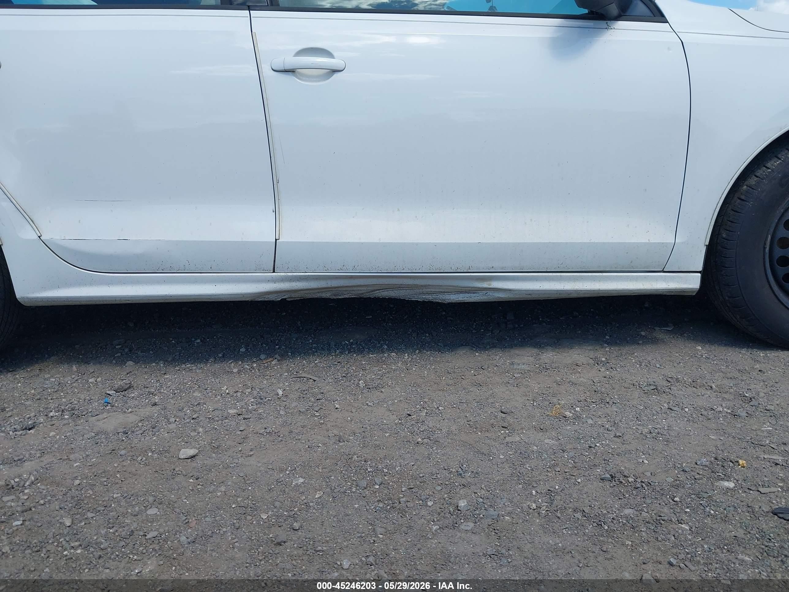 2011 Volkswagen Jetta 2.0l Base/2.0l S Белый vin: 3VW2K7AJ1BM390669