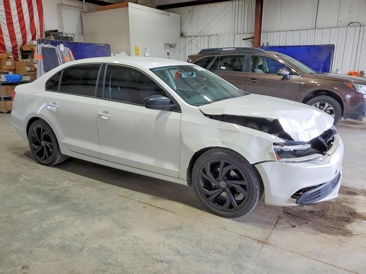 2012 Volkswagen Jetta Base White vin: 3VW2K7AJ1CM387692