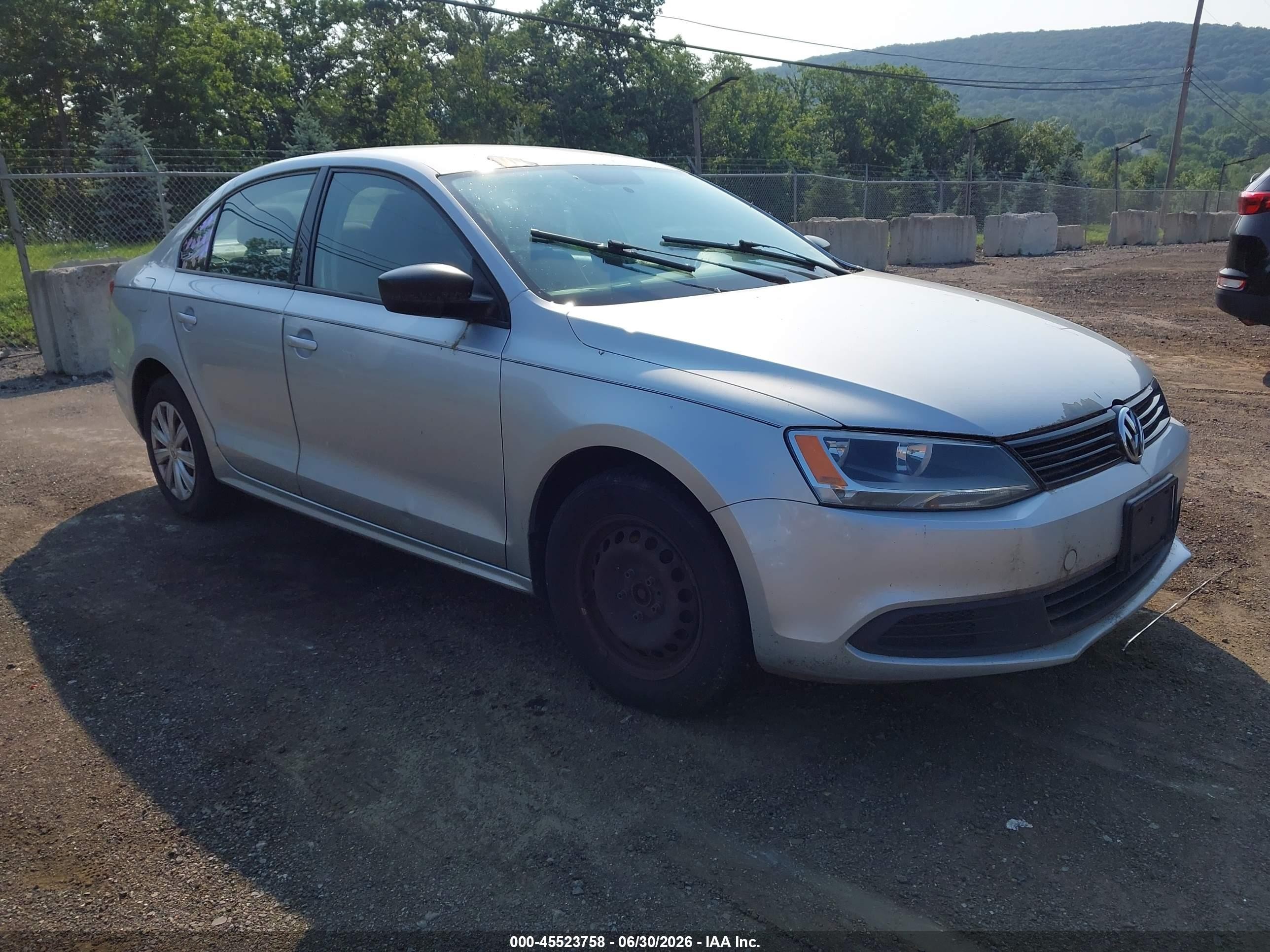 2012 Volkswagen Jetta 2.0l S Silver vin: 3VW2K7AJ1CM414762