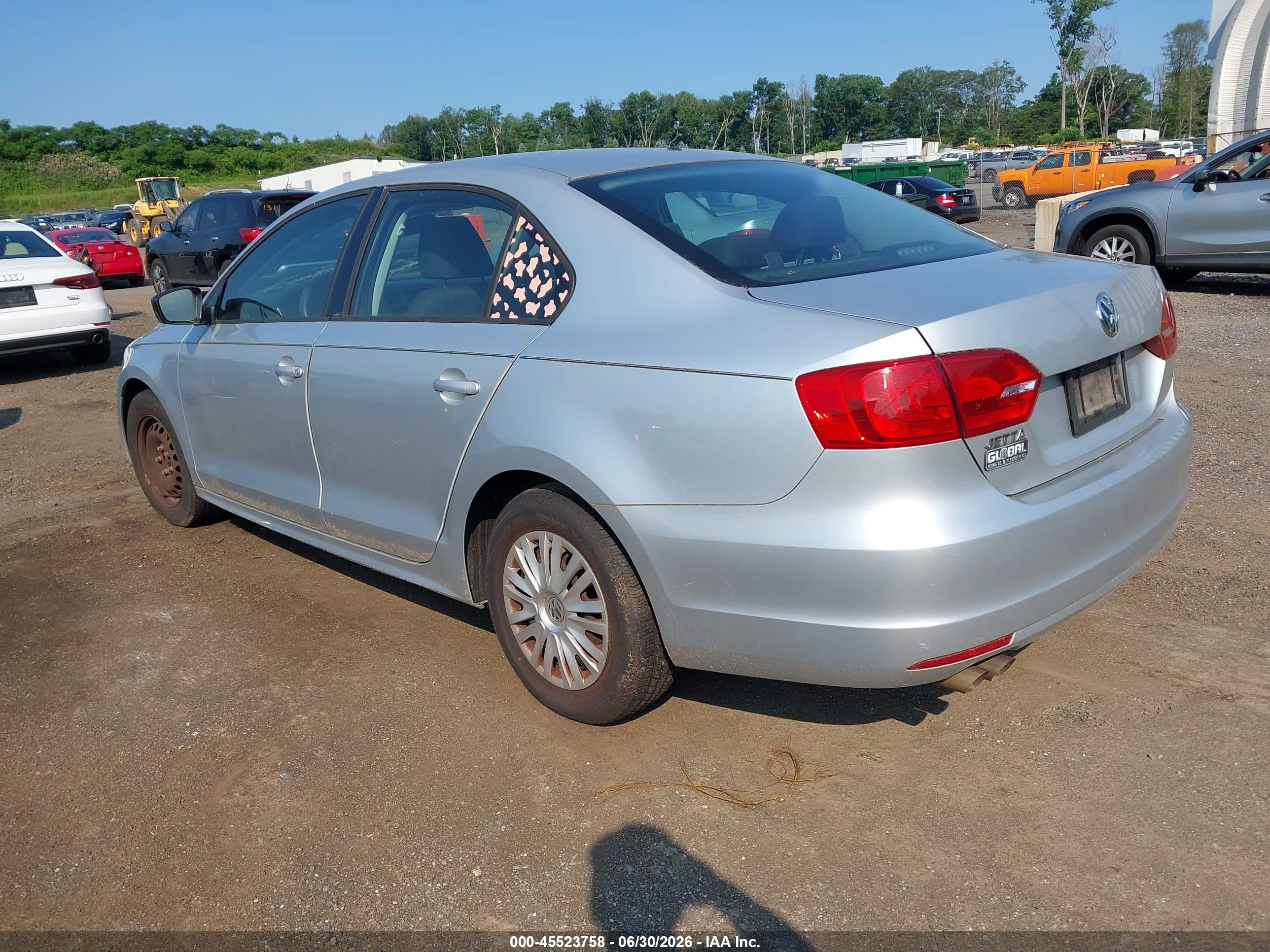 2012 Volkswagen Jetta 2.0l S Silver vin: 3VW2K7AJ1CM414762