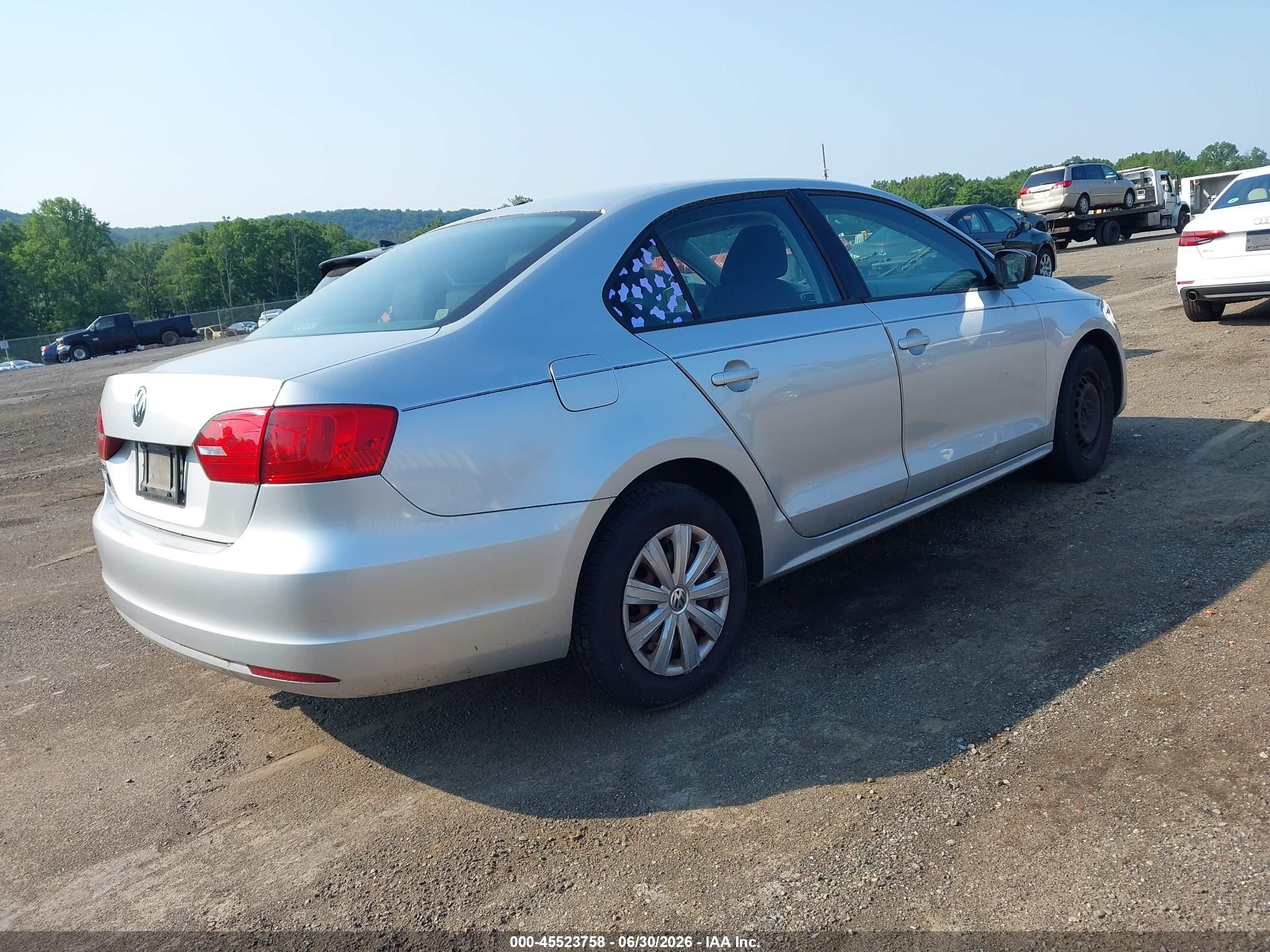 2012 Volkswagen Jetta 2.0l S Silver vin: 3VW2K7AJ1CM414762