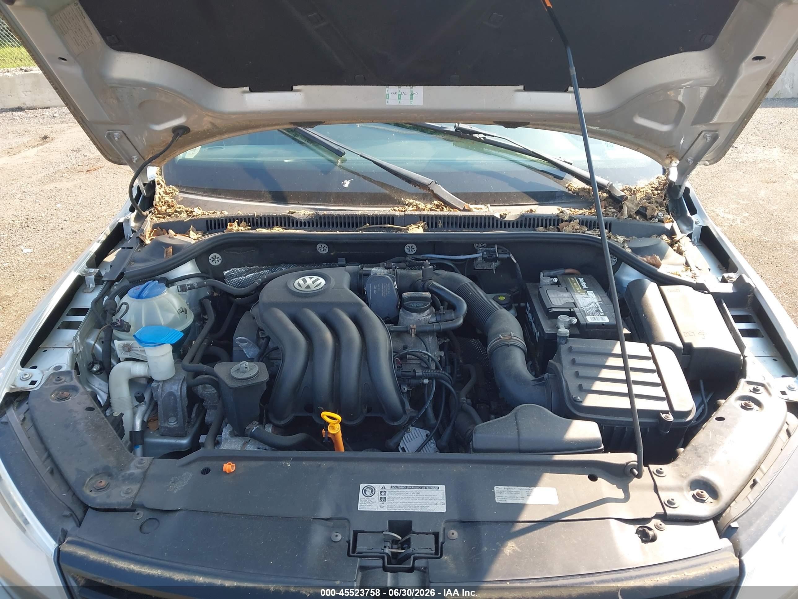 2012 Volkswagen Jetta 2.0l S Silver vin: 3VW2K7AJ1CM414762