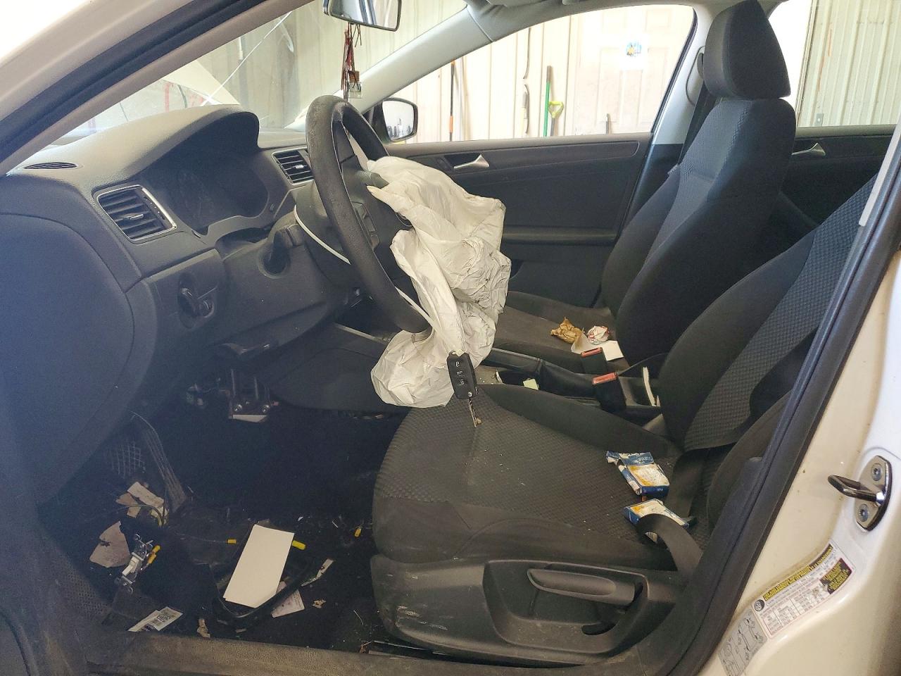 2013 Volkswagen Jetta Base White vin: 3VW2K7AJ1DM203496