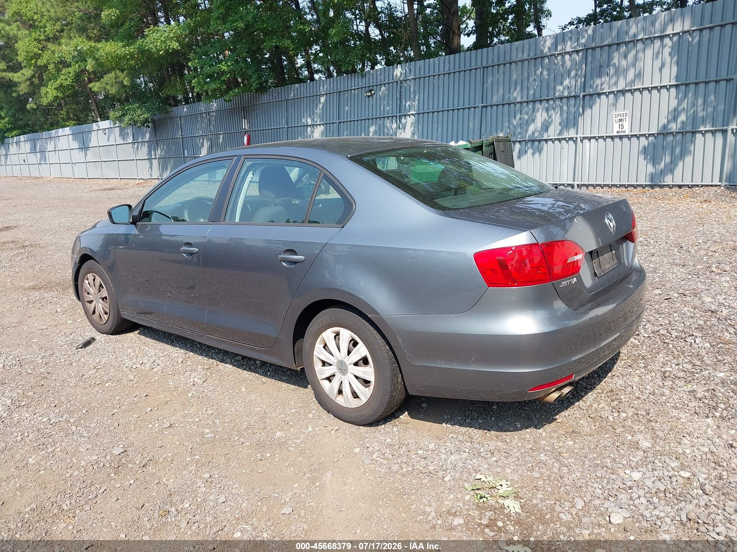 2013 Volkswagen Jetta 2.0l S Синий vin: 3VW2K7AJ1DM291630