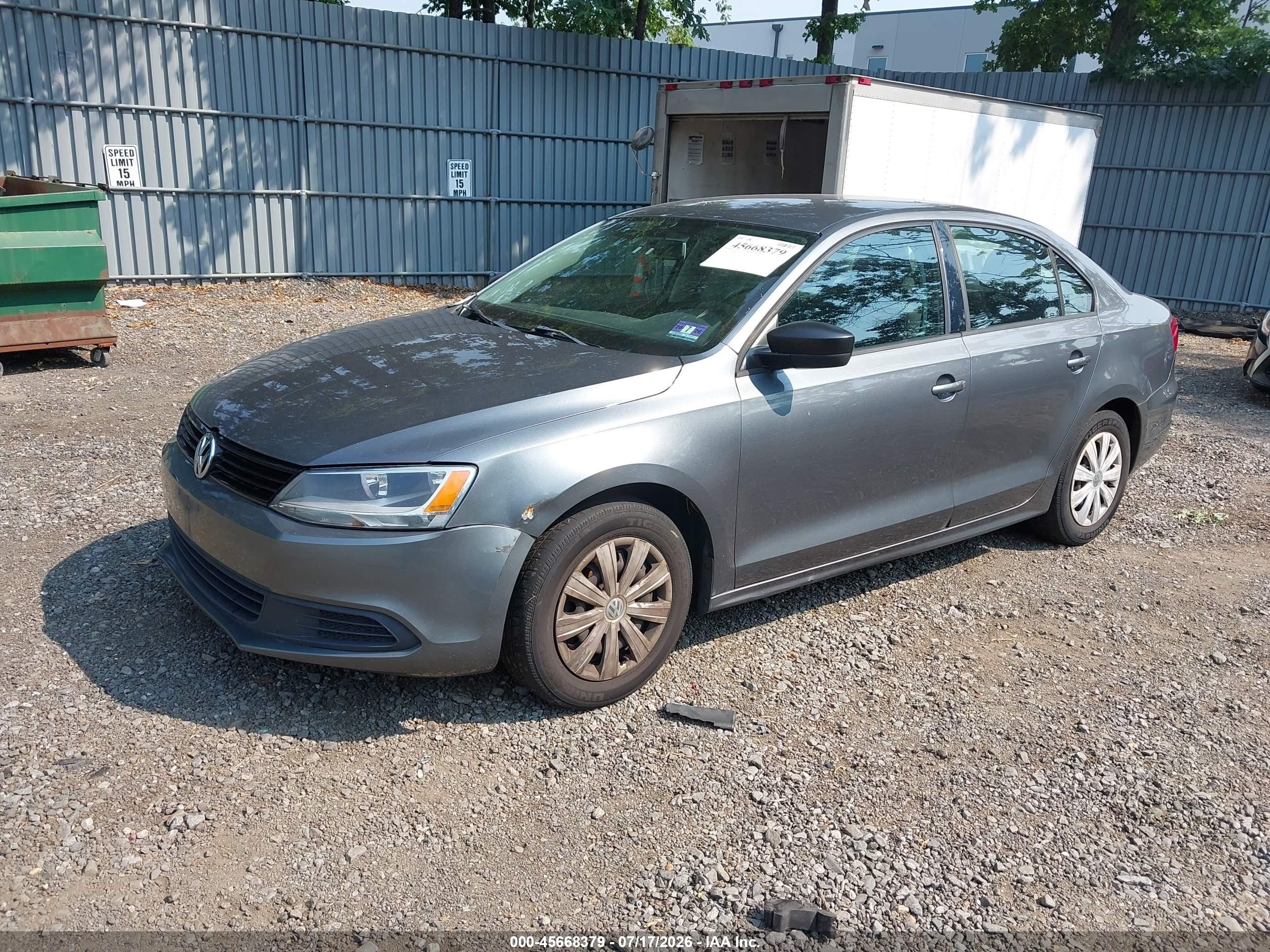 2013 Volkswagen Jetta 2.0l S Синий vin: 3VW2K7AJ1DM291630