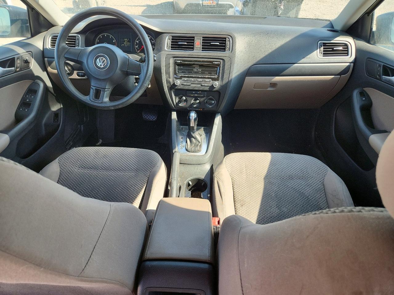 2014 Volkswagen Jetta Base Tan vin: 3VW2K7AJ1EM222874