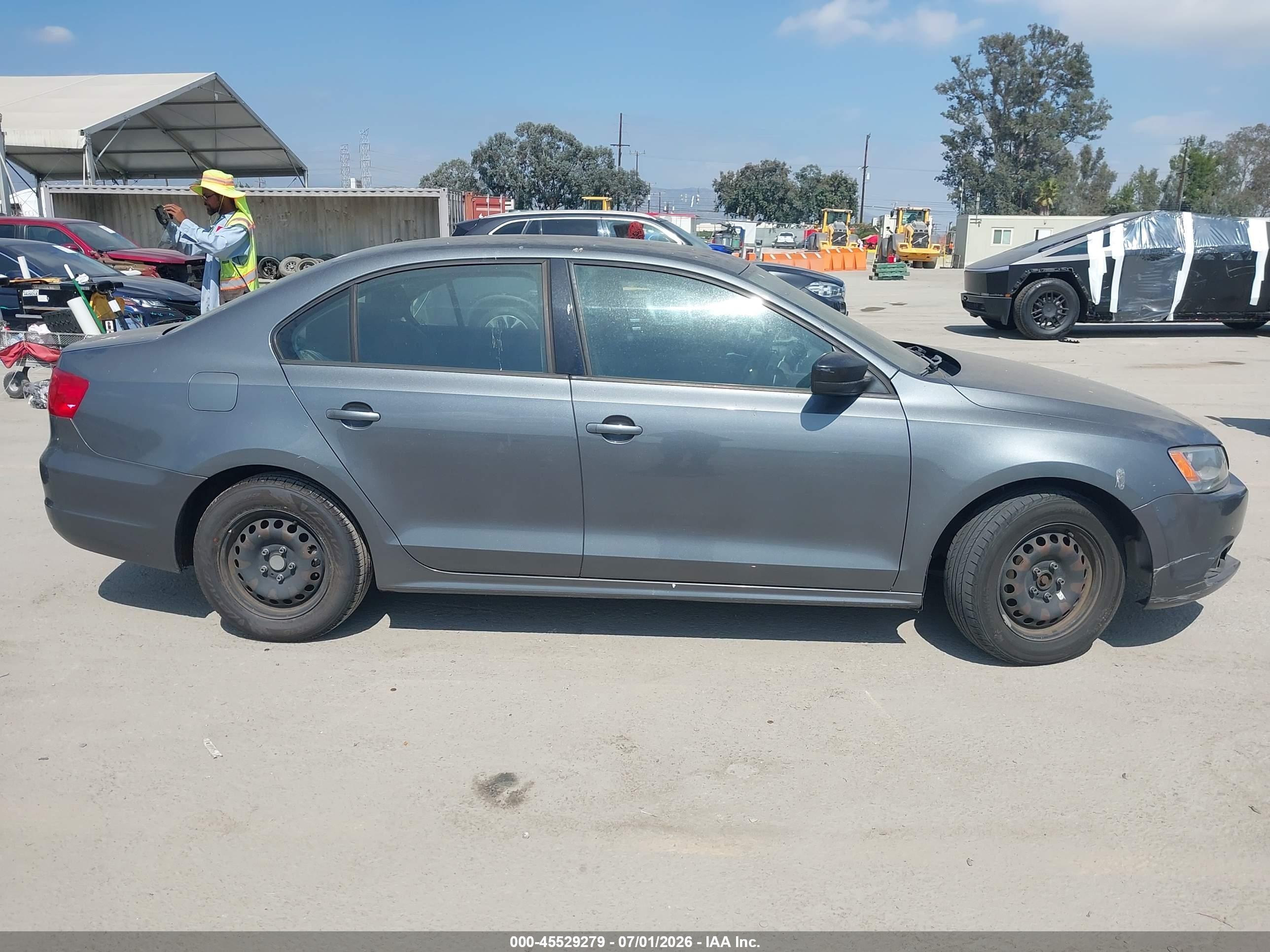 2014 Volkswagen Jetta 2.0l S Серый vin: 3VW2K7AJ1EM235267