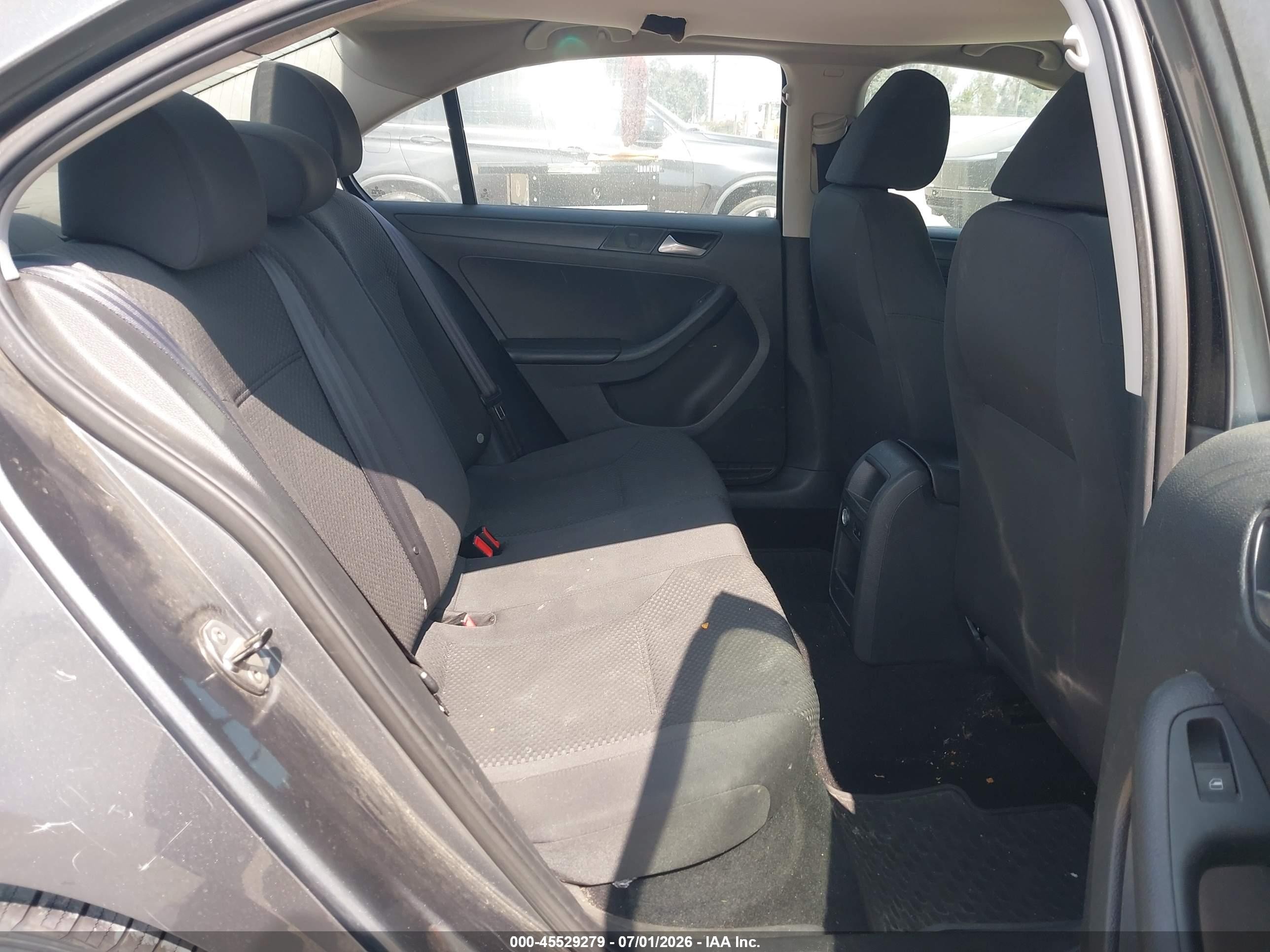 2014 Volkswagen Jetta 2.0l S Серый vin: 3VW2K7AJ1EM235267