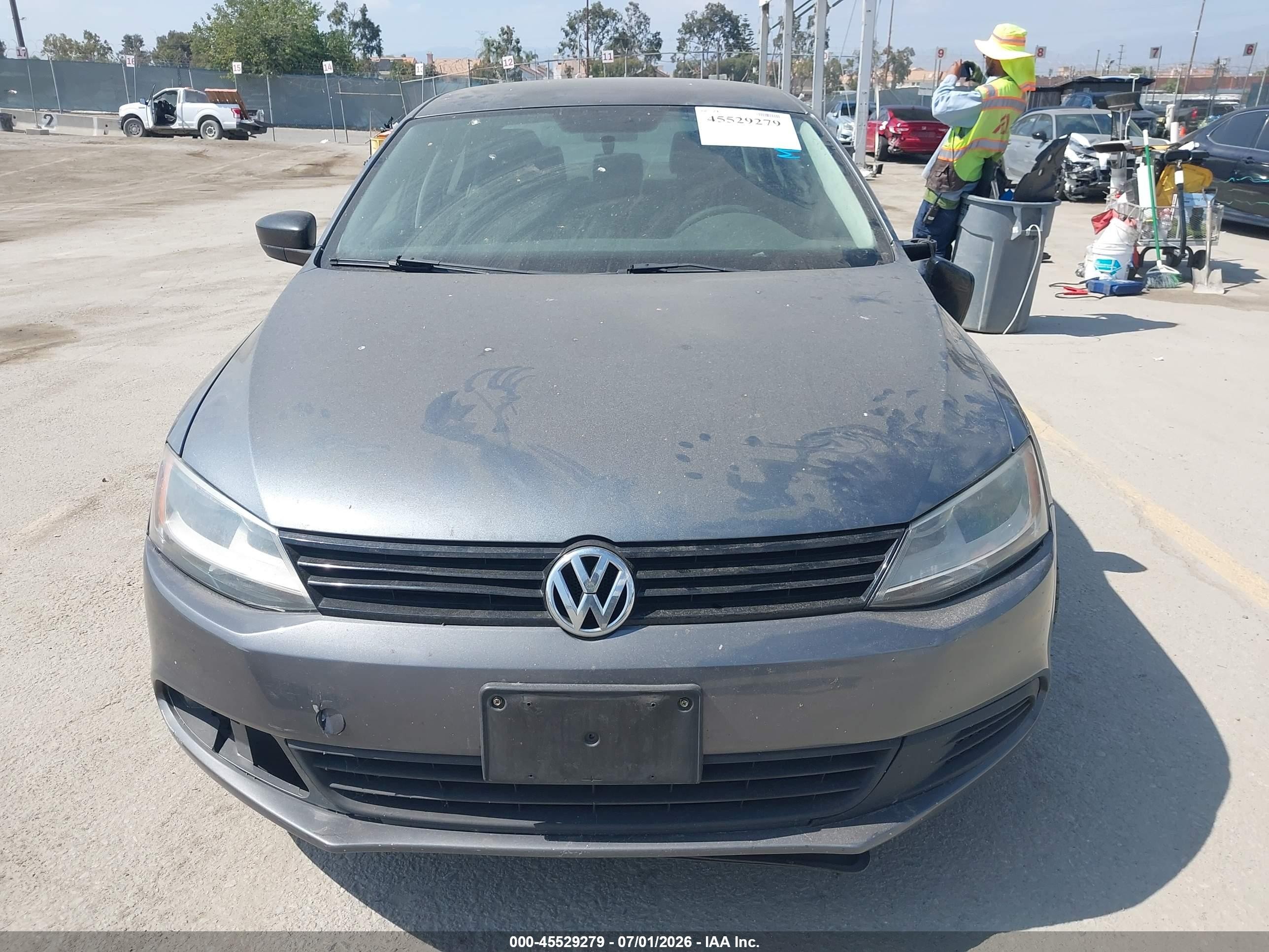 2014 Volkswagen Jetta 2.0l S Серый vin: 3VW2K7AJ1EM235267