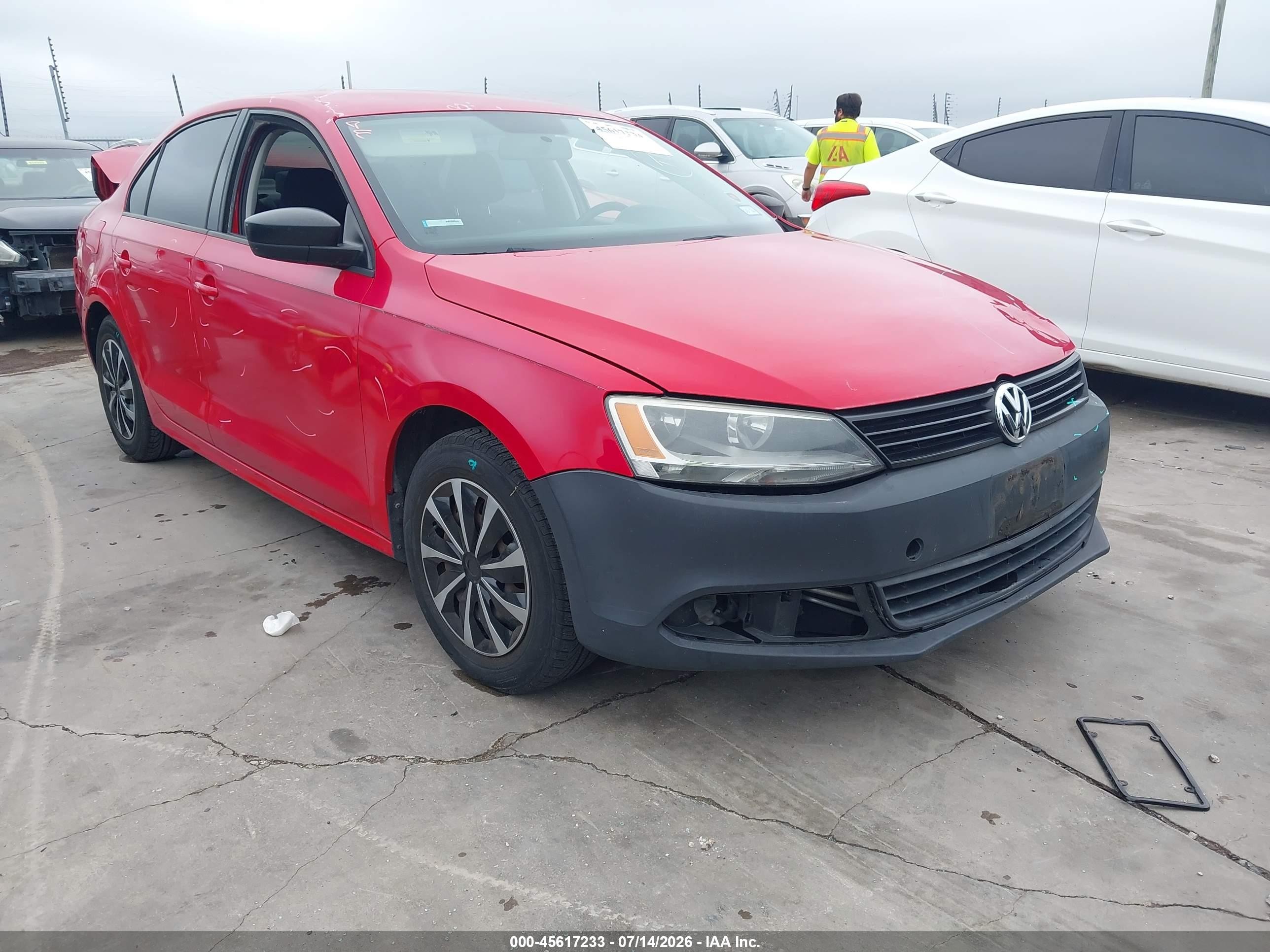 3VW2K7AJ1EM362472