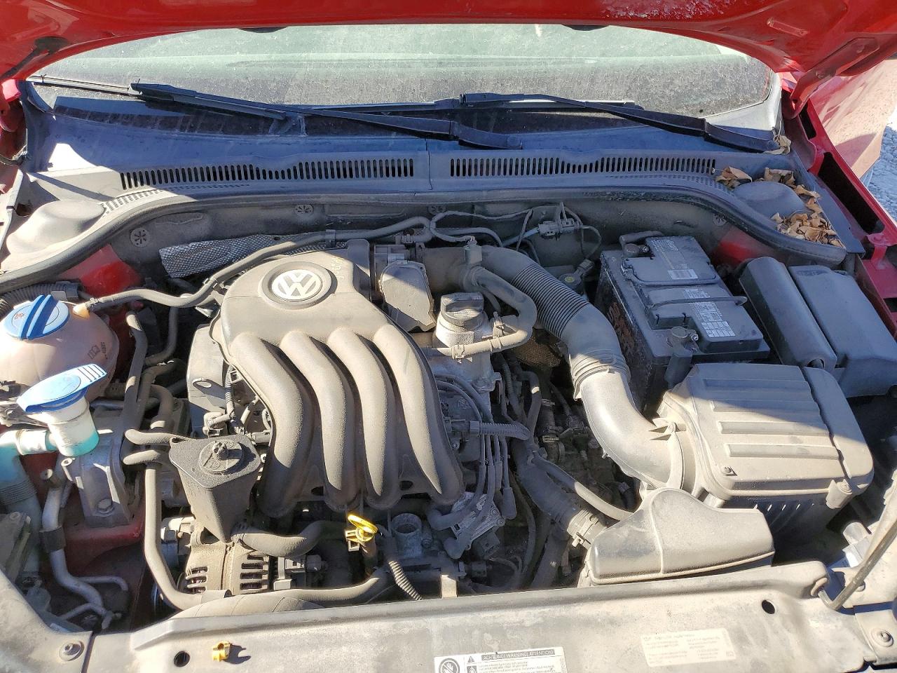 2014 Volkswagen Jetta Base Red vin: 3VW2K7AJ1EM407605