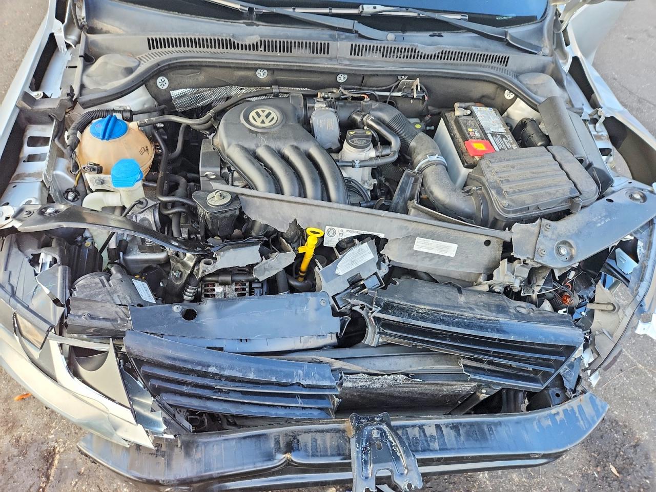 2014 Volkswagen Jetta Base Серебряный vin: 3VW2K7AJ1EM413307
