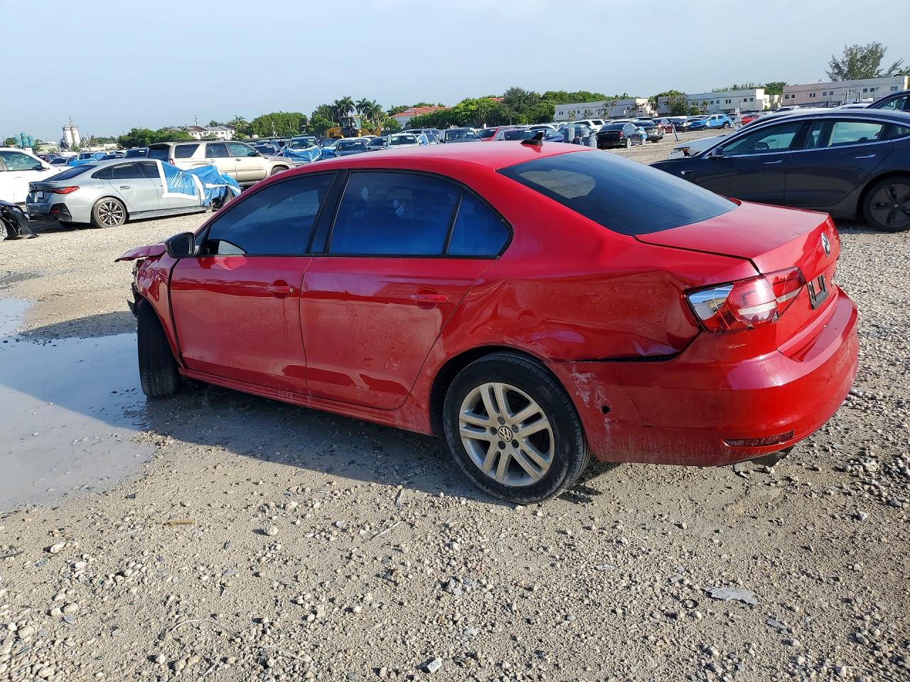 2015 Volkswagen Jetta Base Red vin: 3VW2K7AJ1FM218700