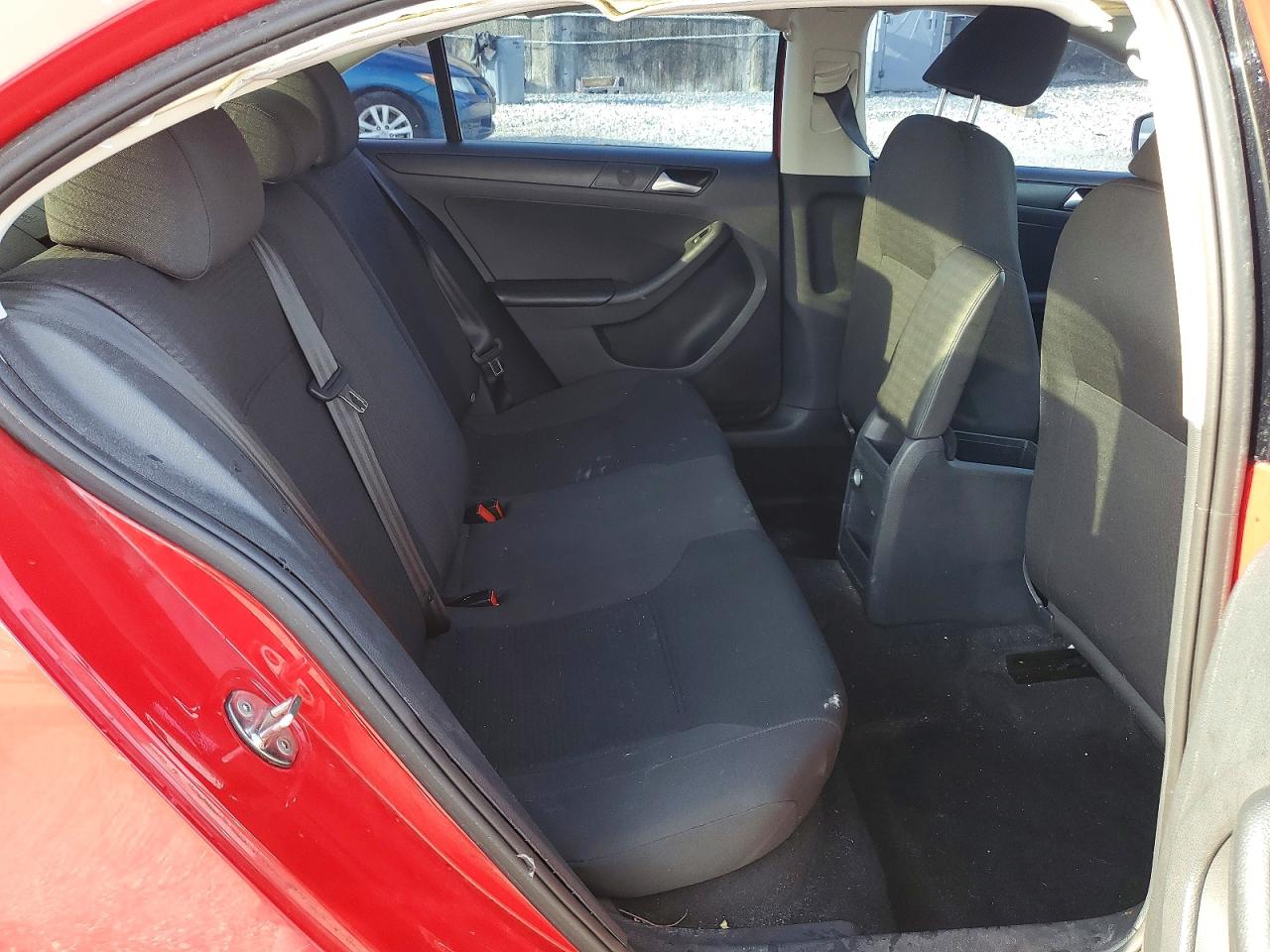 2015 Volkswagen Jetta Base Red vin: 3VW2K7AJ1FM218700