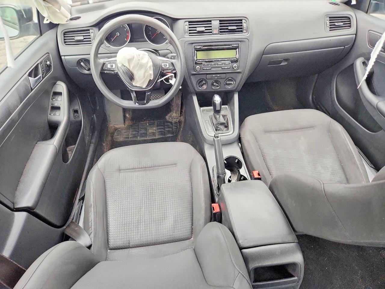 2015 Volkswagen Jetta Base/s Silver vin: 3VW2K7AJ1FM251549
