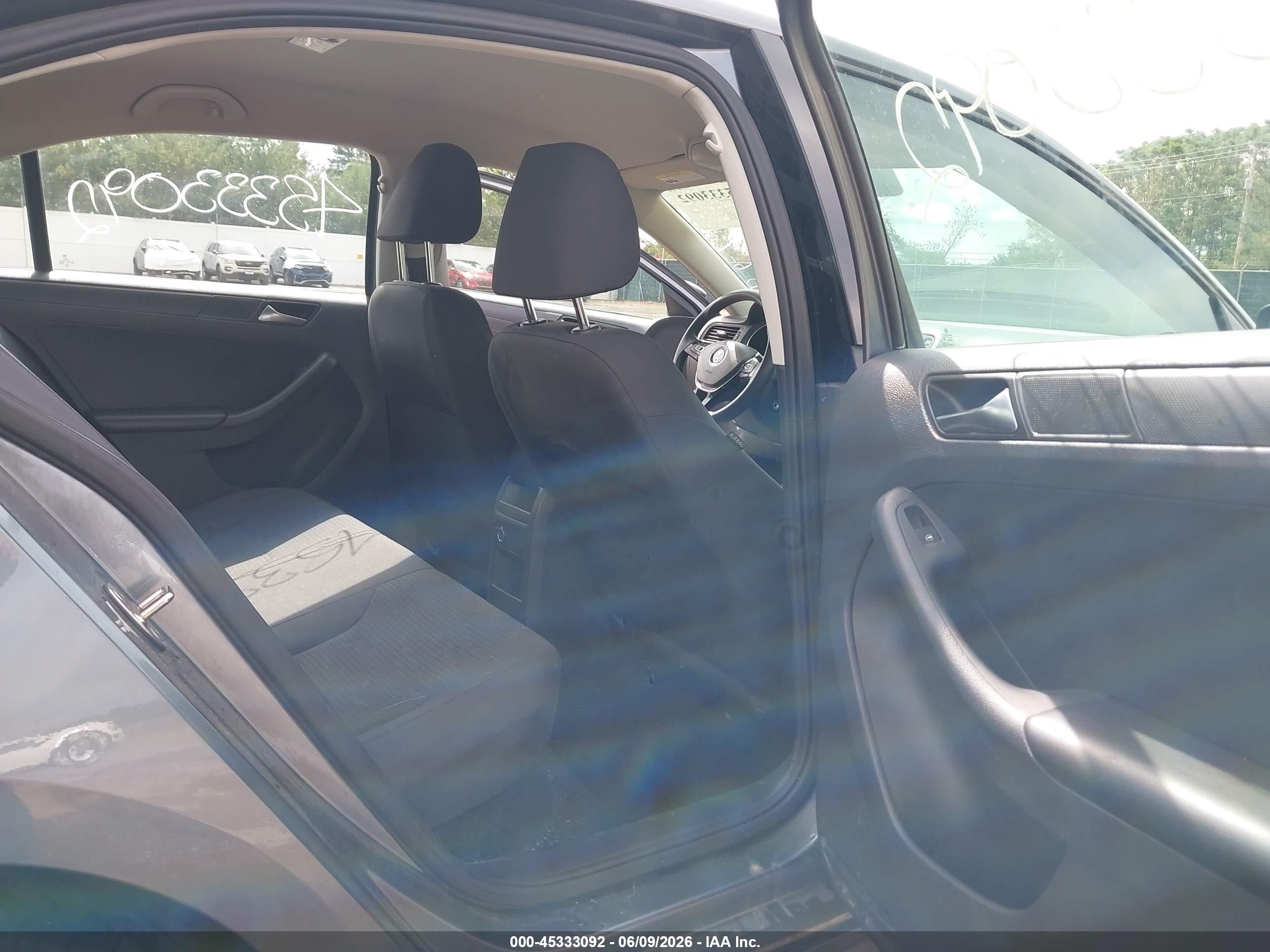 2015 Volkswagen Jetta 2.0l S Gray vin: 3VW2K7AJ1FM281909