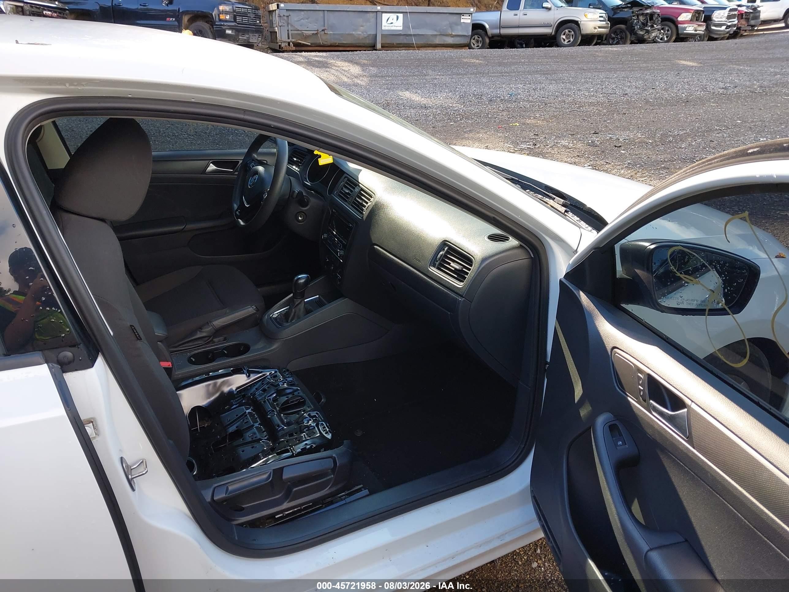 2015 Volkswagen Jetta 2.0l S White vin: 3VW2K7AJ1FM296698