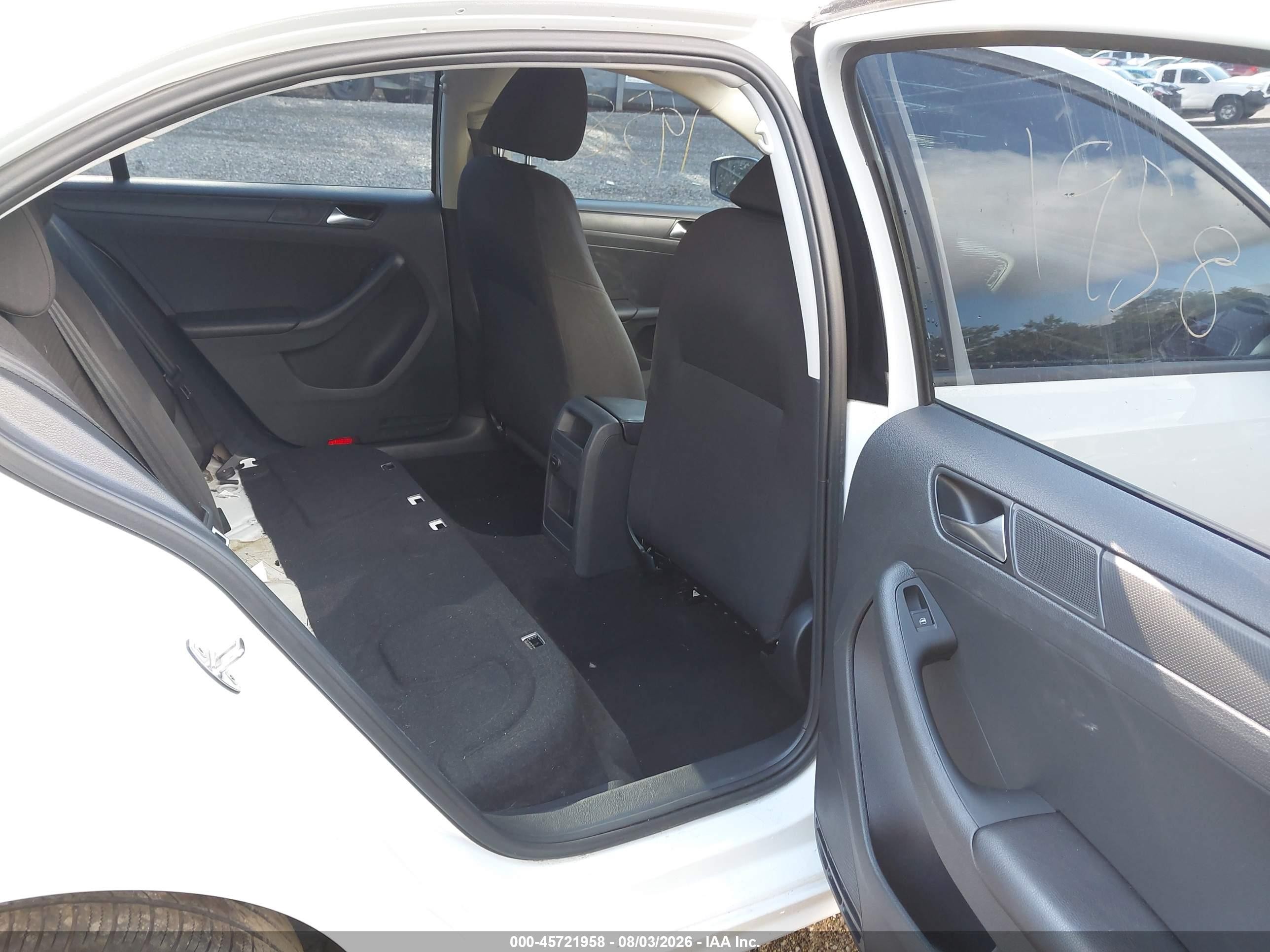 2015 Volkswagen Jetta 2.0l S White vin: 3VW2K7AJ1FM296698