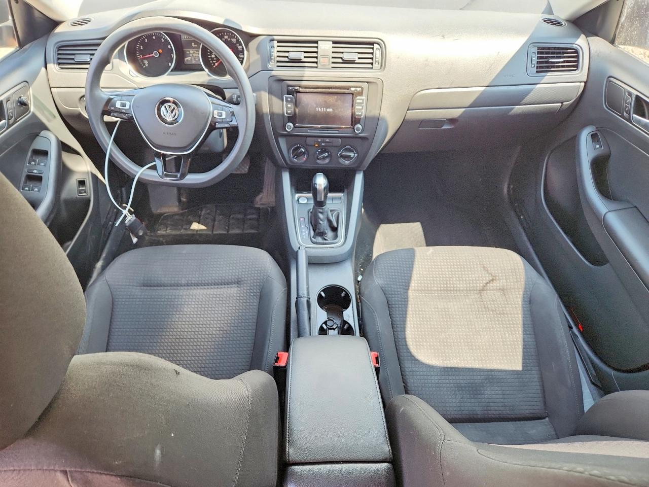 2015 Volkswagen Jetta Base Белый vin: 3VW2K7AJ1FM348413