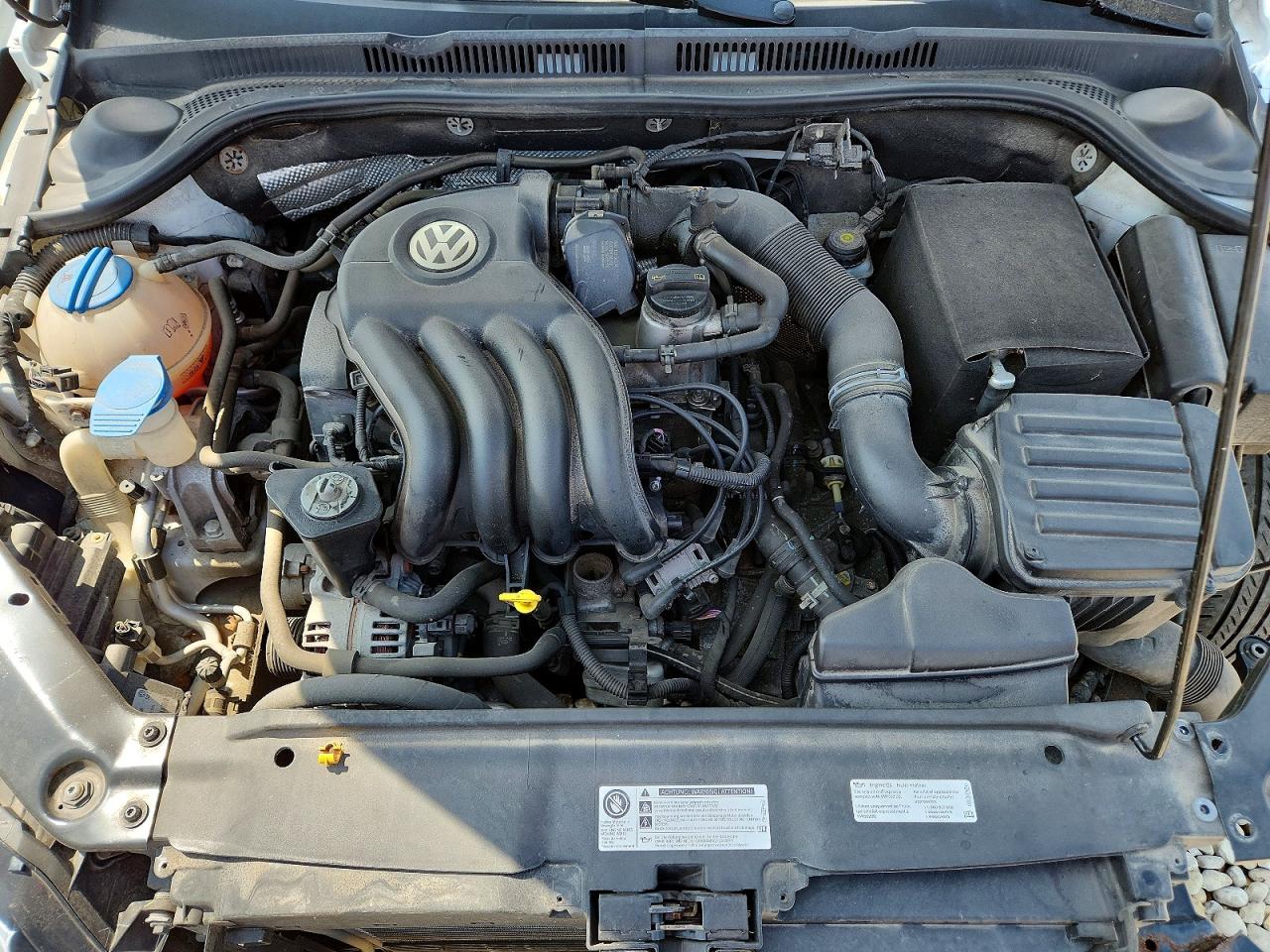 2015 Volkswagen Jetta Base Белый vin: 3VW2K7AJ1FM348413