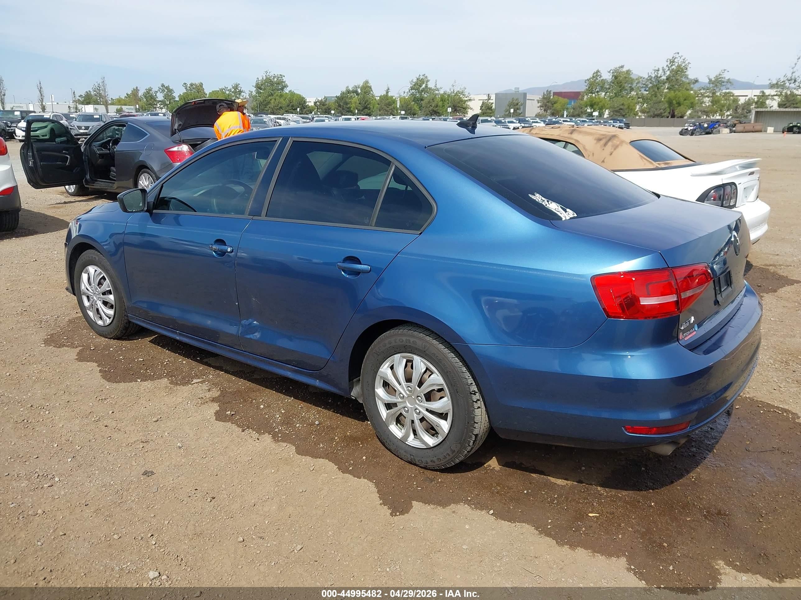 2015 Volkswagen Jetta 2.0l S Синий vin: 3VW2K7AJ1FM357516