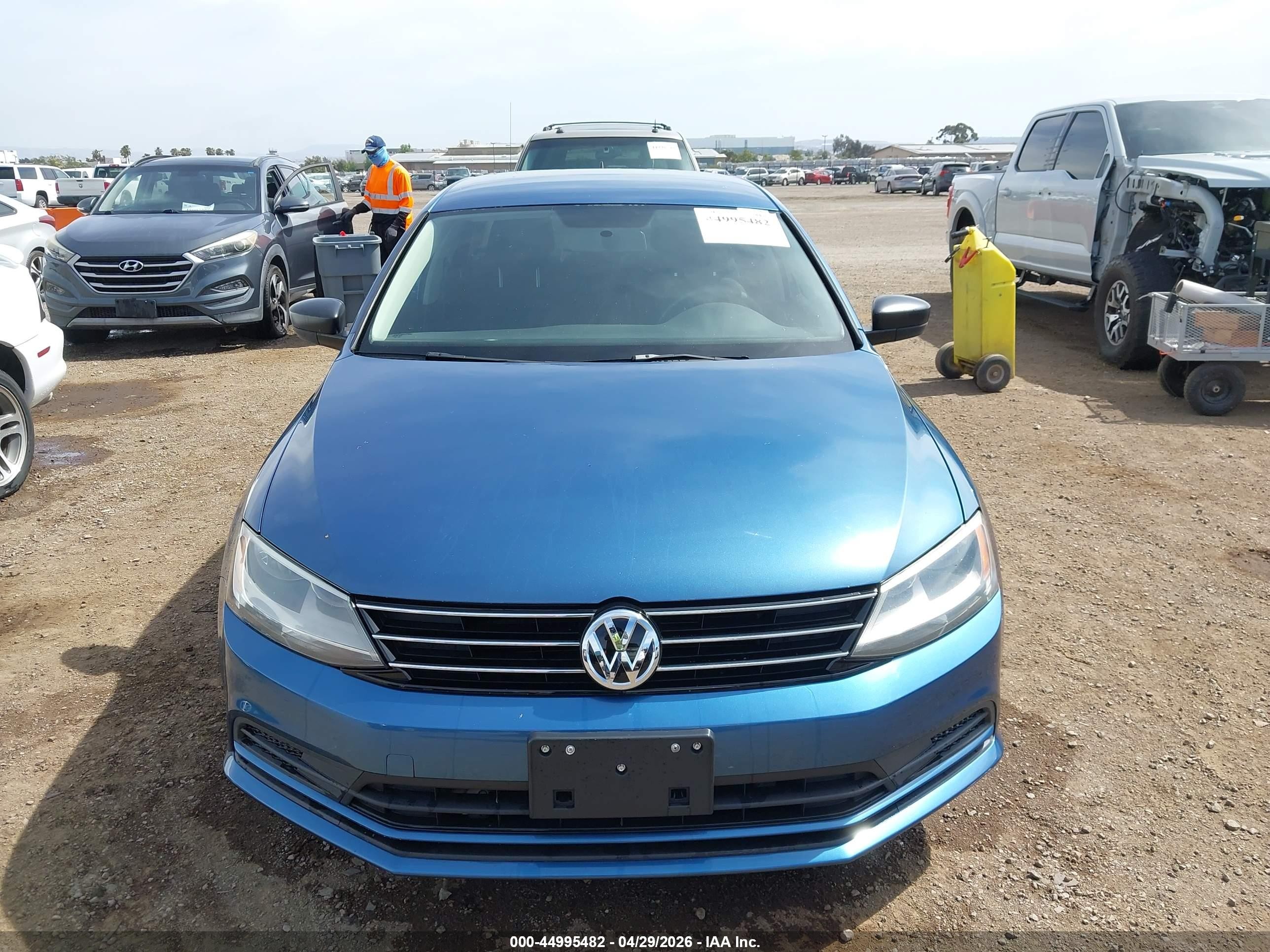 2015 Volkswagen Jetta 2.0l S Синий vin: 3VW2K7AJ1FM357516