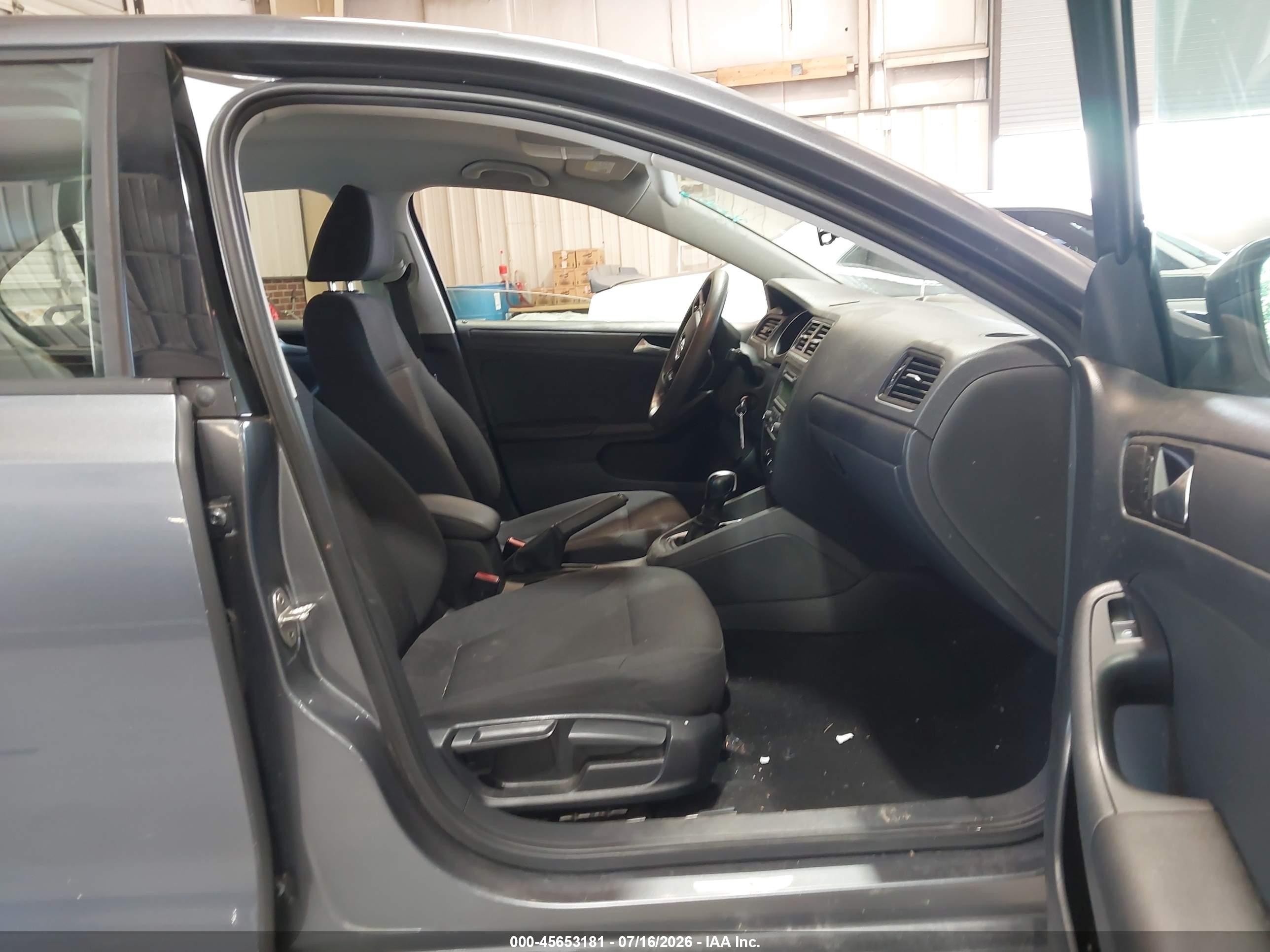 2015 Volkswagen Jetta 2.0l S Gray vin: 3VW2K7AJ1FM402146