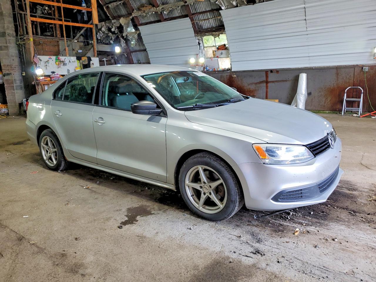 2011 Volkswagen Jetta Base Silver vin: 3VW2K7AJ2BM024249
