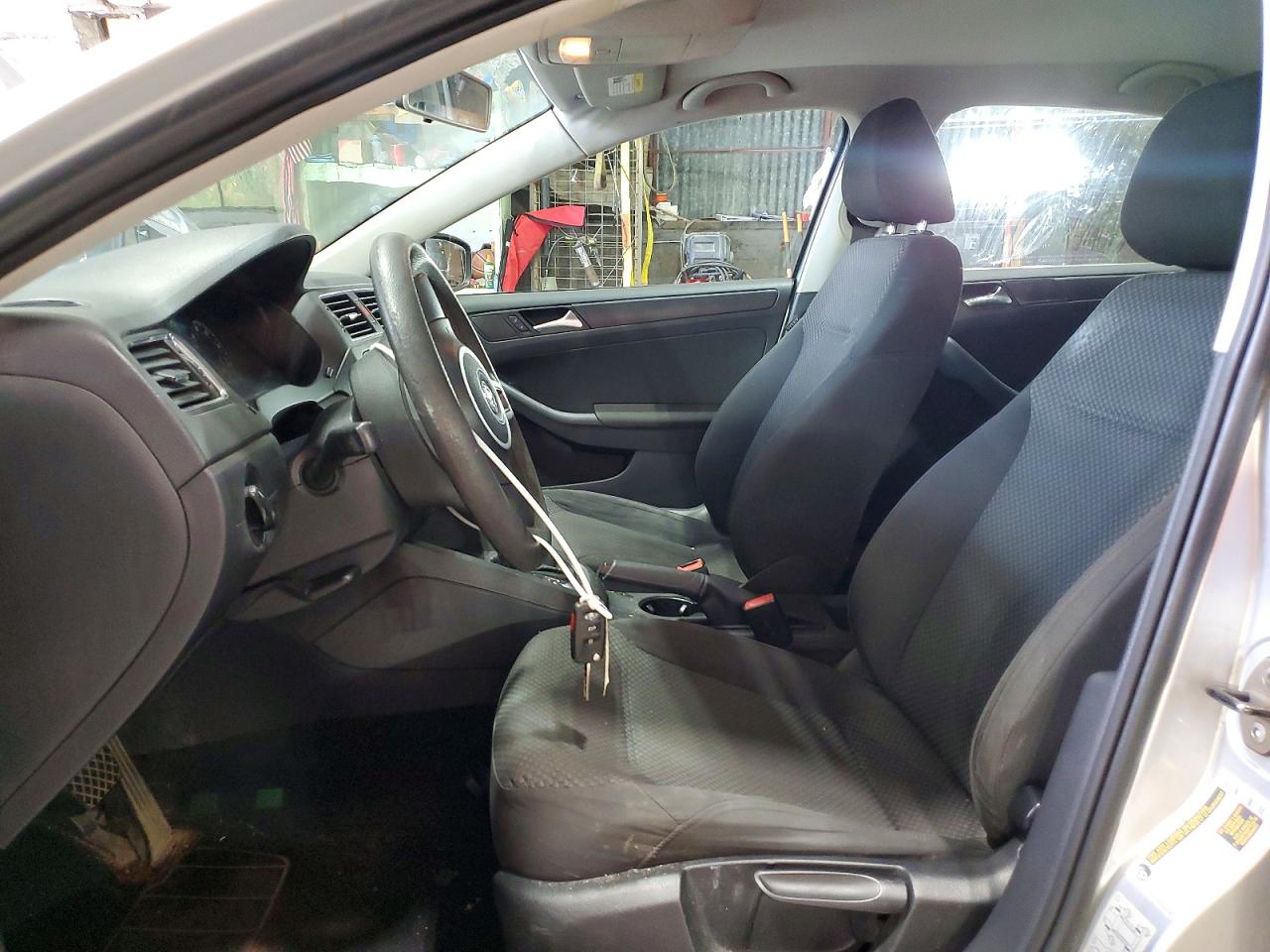 2011 Volkswagen Jetta Base Silver vin: 3VW2K7AJ2BM024249