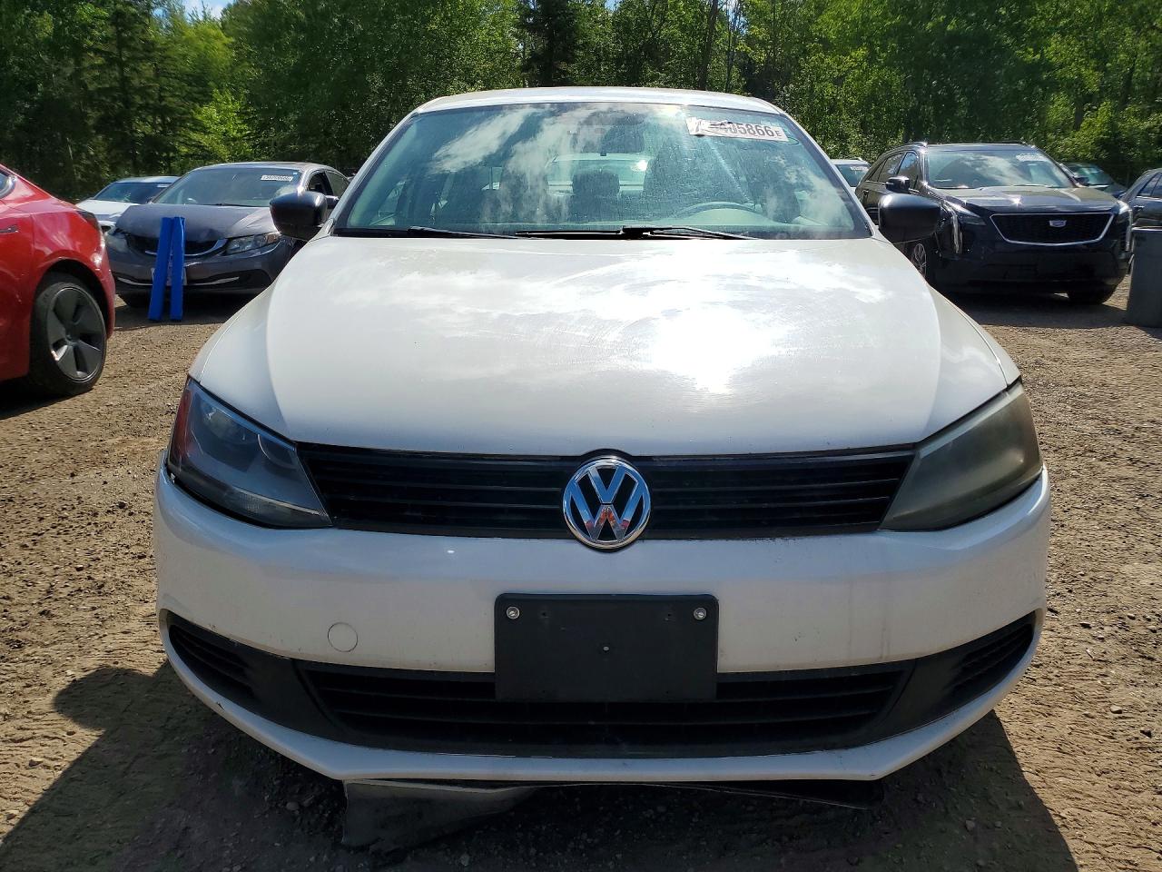 2011 Volkswagen Jetta Base Белый vin: 3VW2K7AJ2BM075993
