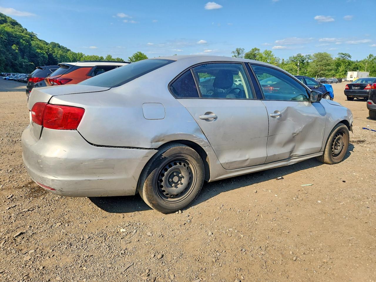 2011 Volkswagen Jetta Base Silver vin: 3VW2K7AJ2BM364873