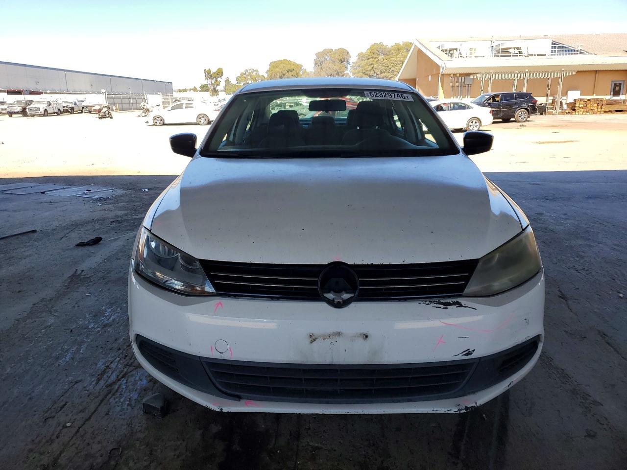 2011 Volkswagen Jetta Base White vin: 3VW2K7AJ2BM374464