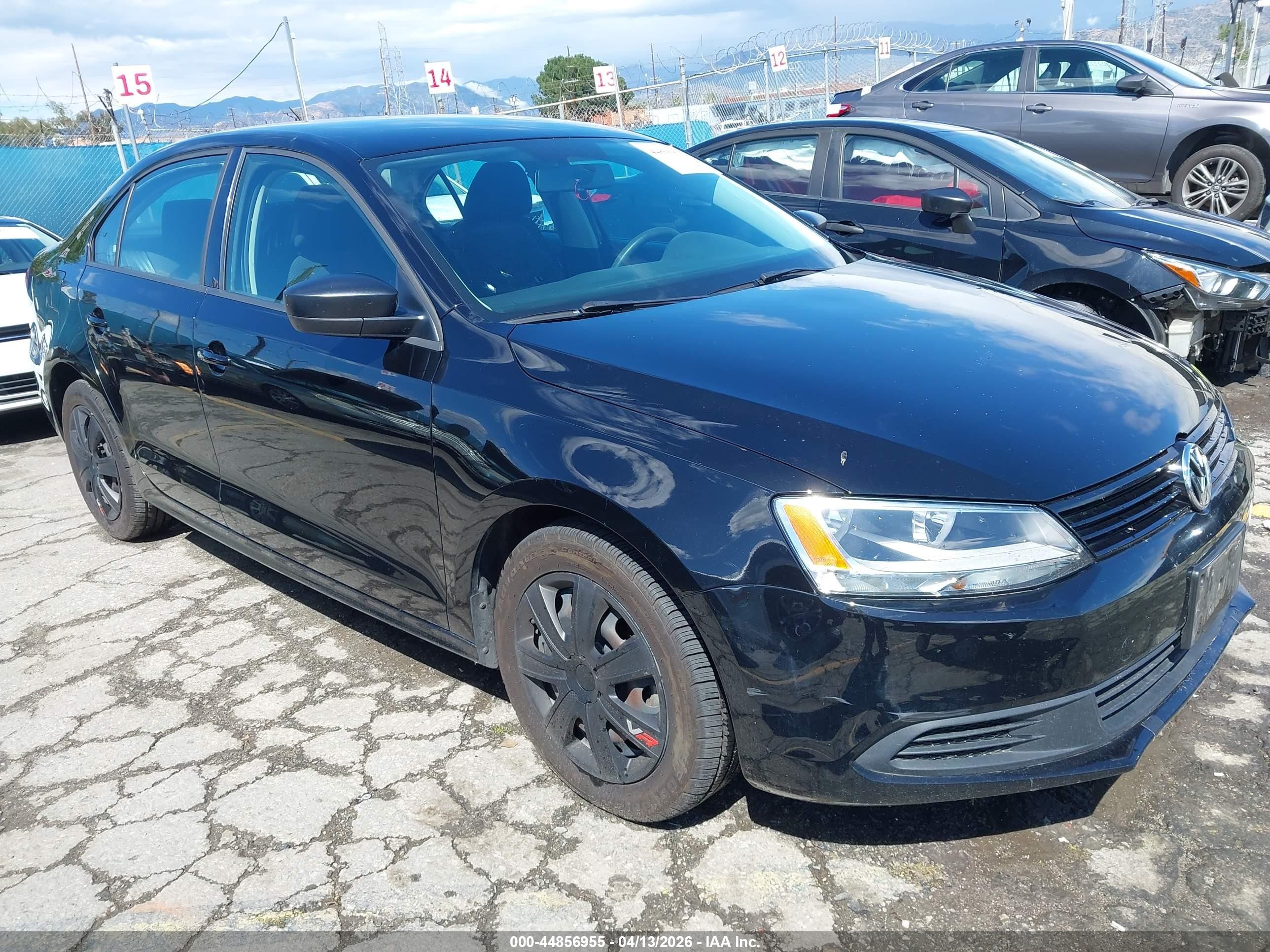 3VW2K7AJ2CM117158