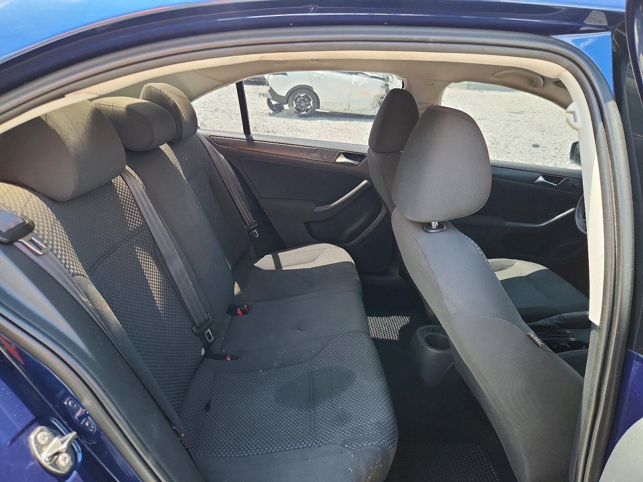2012 Volkswagen Jetta Base Blue vin: 3VW2K7AJ2CM332152