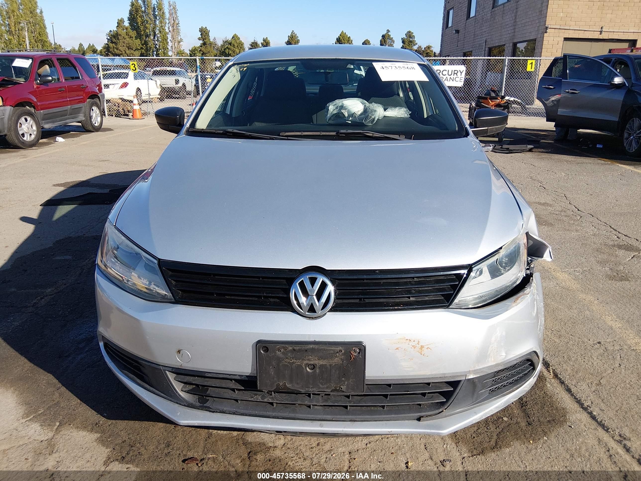 2013 Volkswagen Jetta 2.0l S Silver vin: 3VW2K7AJ2DM213373