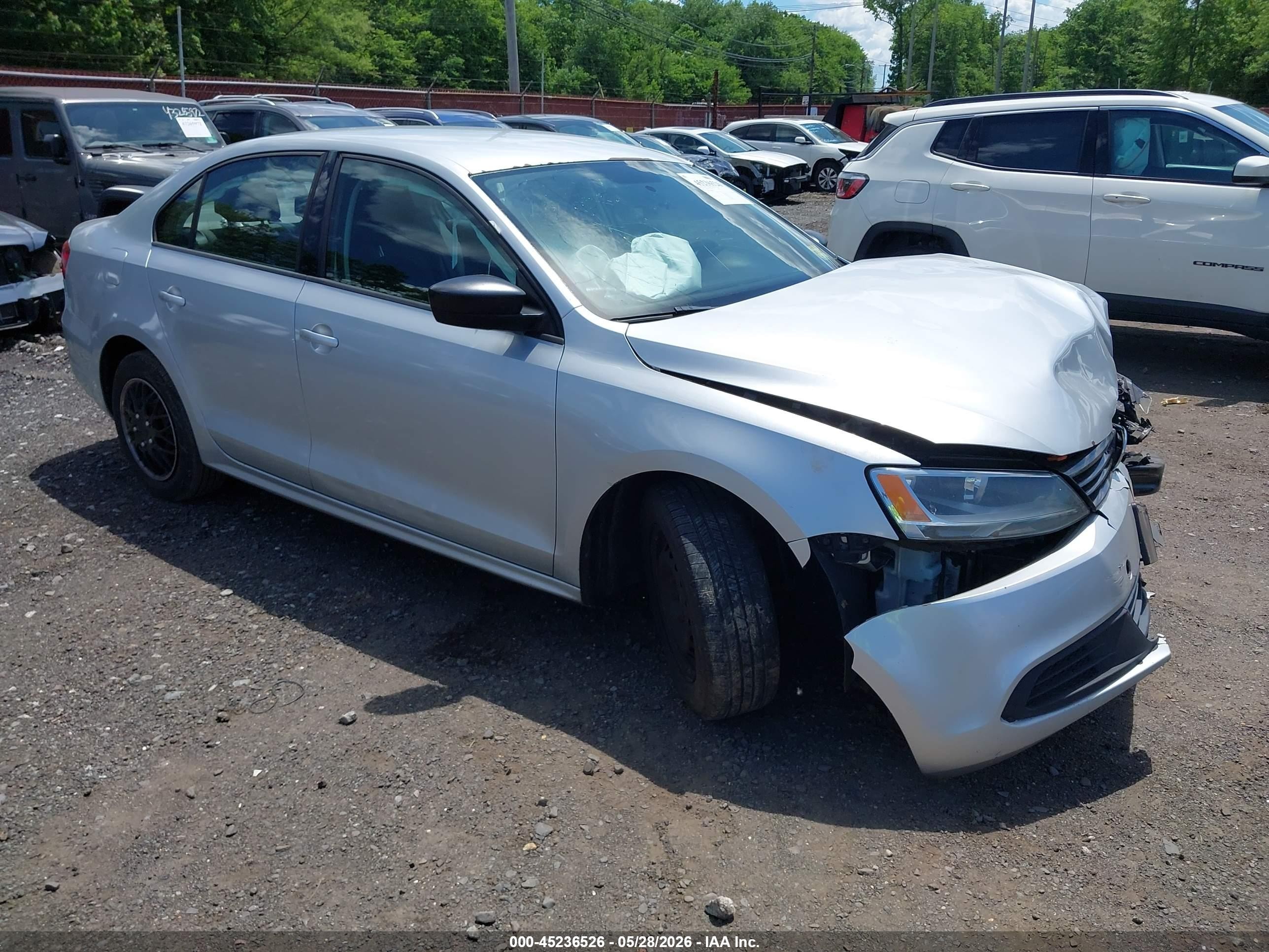 3VW2K7AJ2DM431703