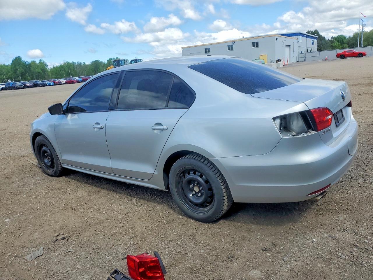 2013 Volkswagen Jetta Base Серебряный vin: 3VW2K7AJ2DM451756