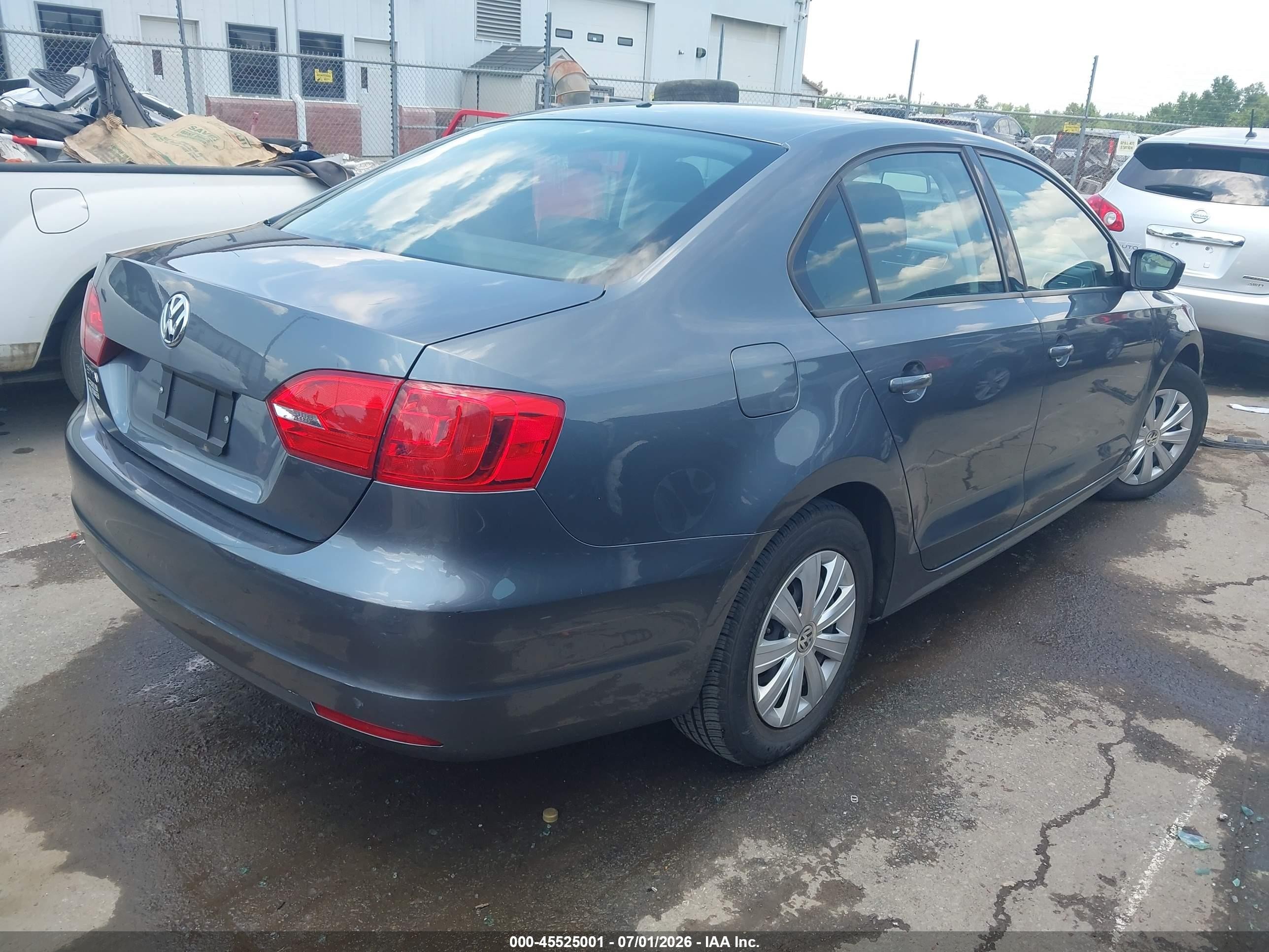 2014 Volkswagen Jetta 2.0l S Gray vin: 3VW2K7AJ2EM232328