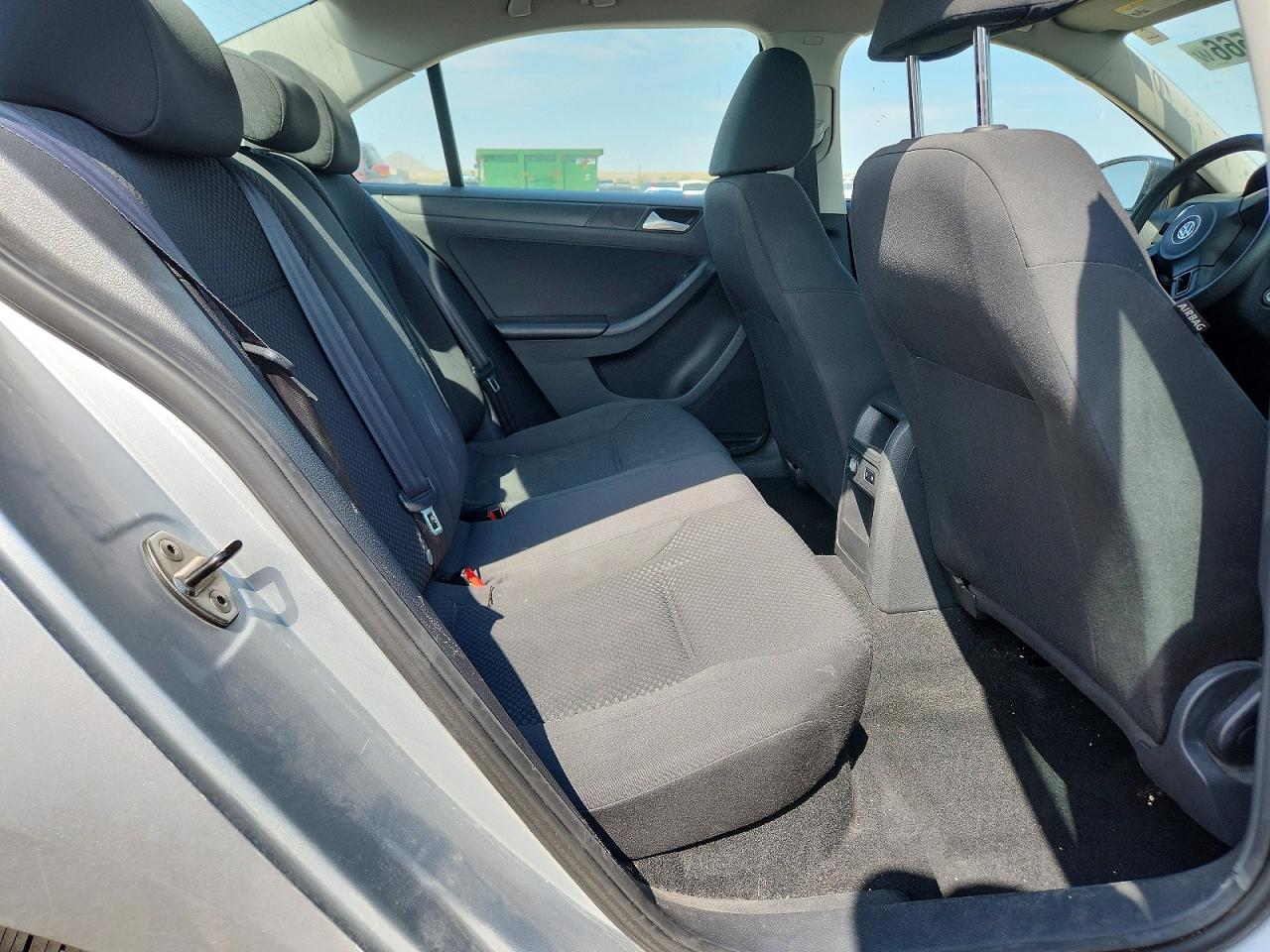2014 Volkswagen Jetta Base Silver vin: 3VW2K7AJ2EM237691