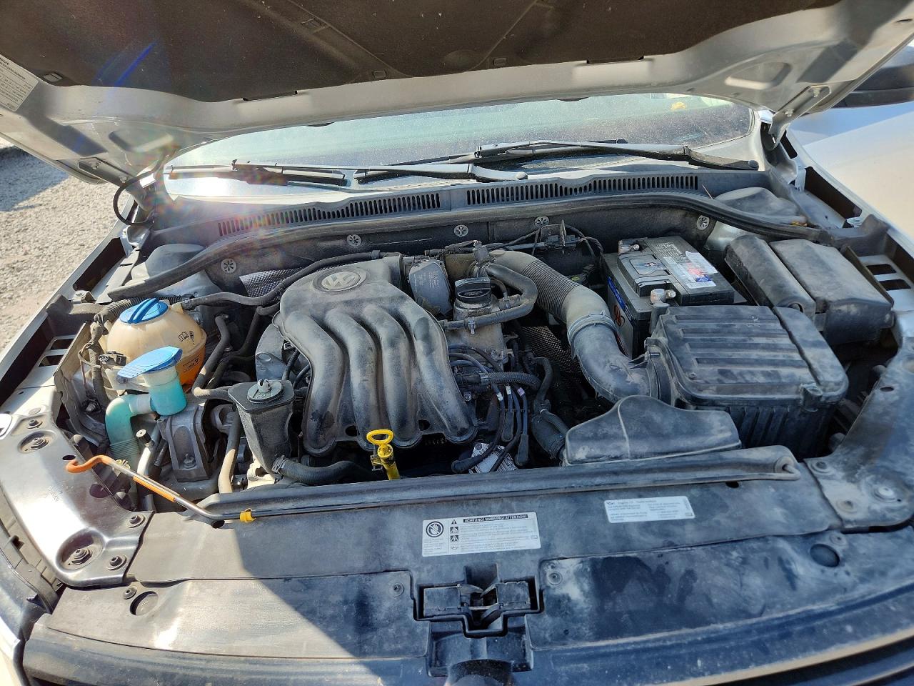 2014 Volkswagen Jetta Base Silver vin: 3VW2K7AJ2EM237691
