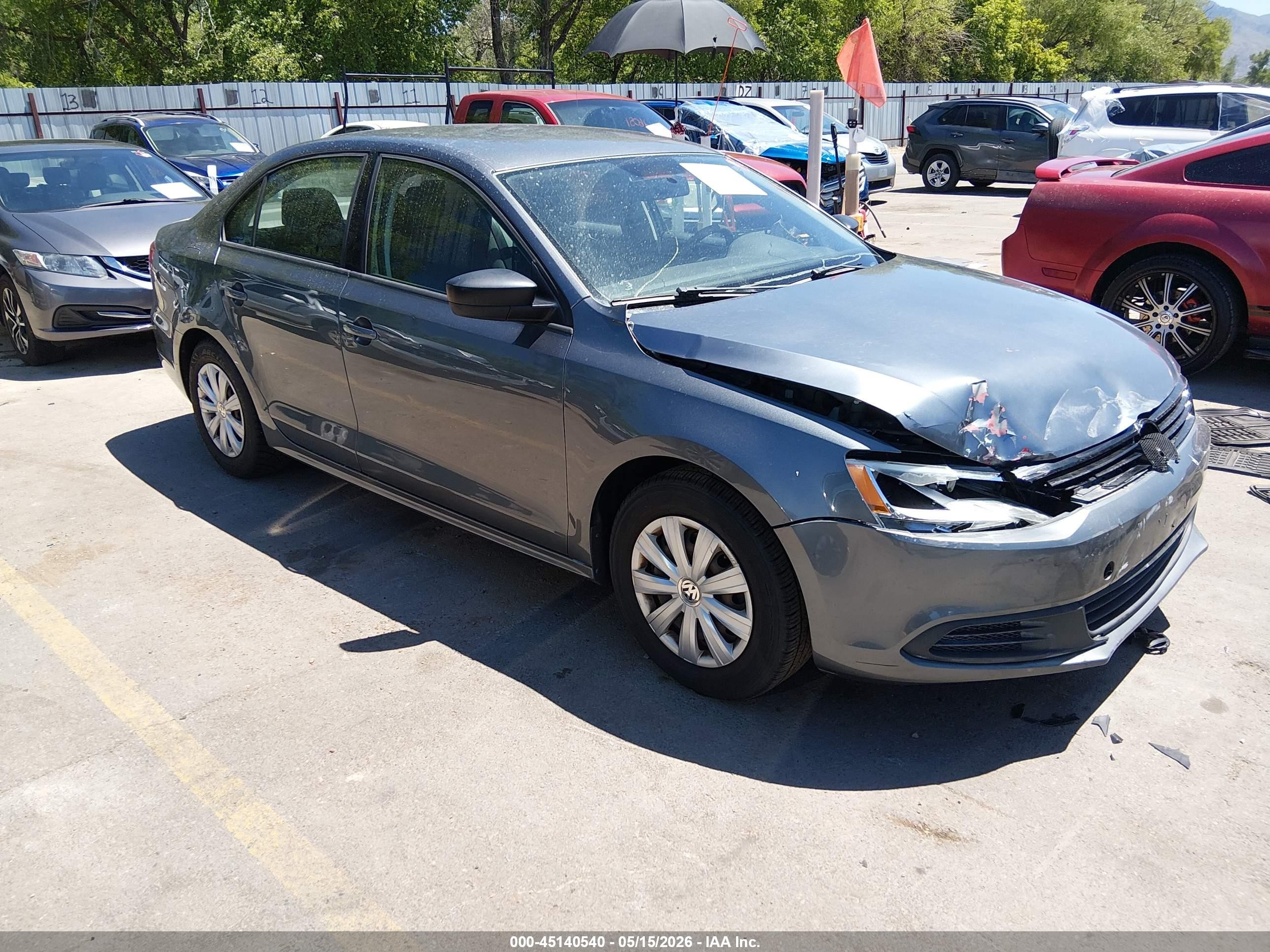 3VW2K7AJ2EM242180