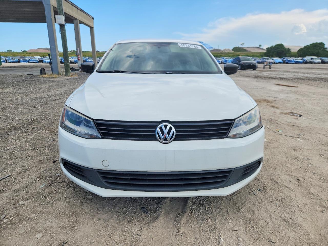 2014 Volkswagen Jetta Base White vin: 3VW2K7AJ2EM311711