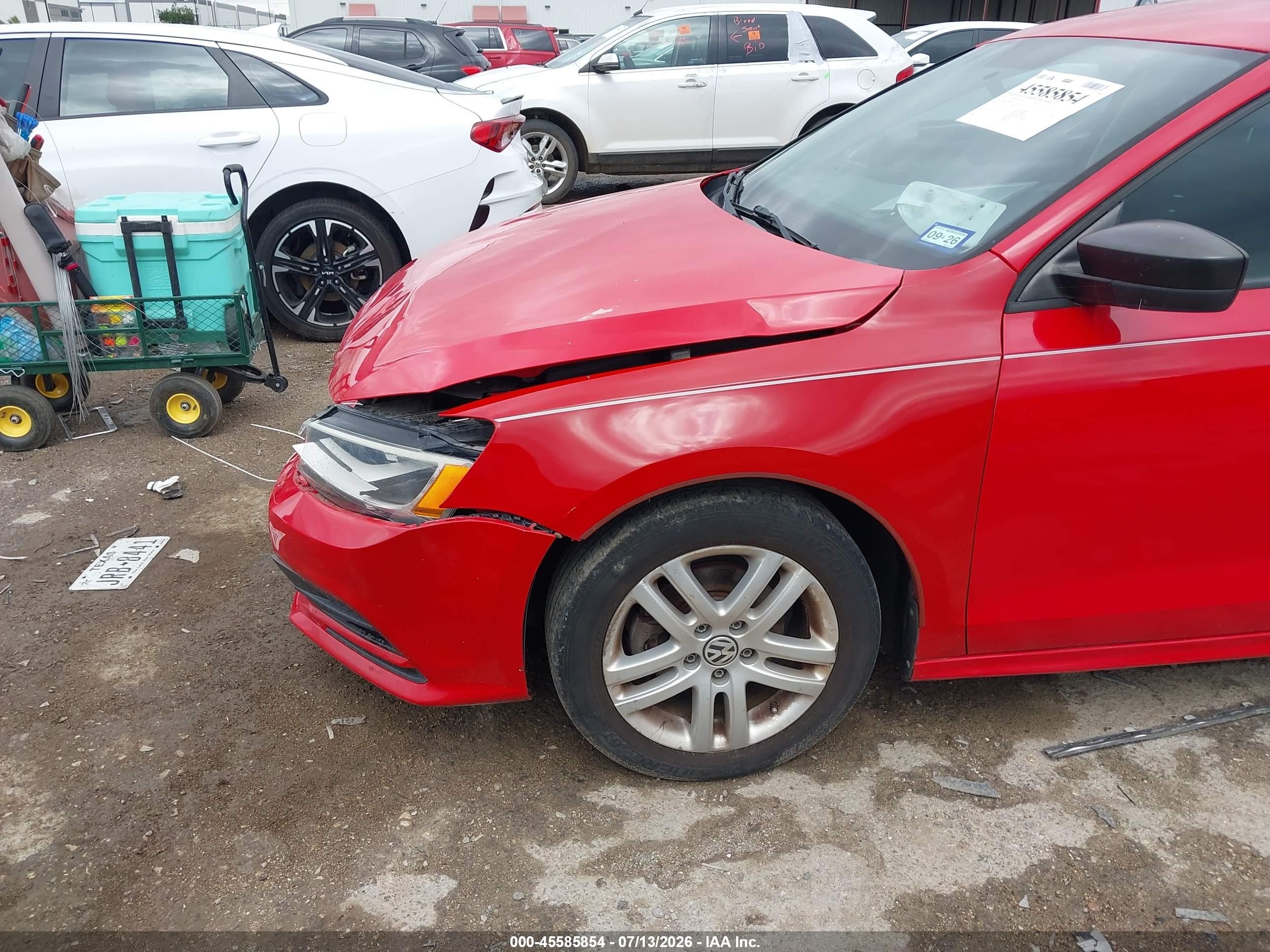 2015 Volkswagen Jetta 2.0l S Red vin: 3VW2K7AJ2FM237210