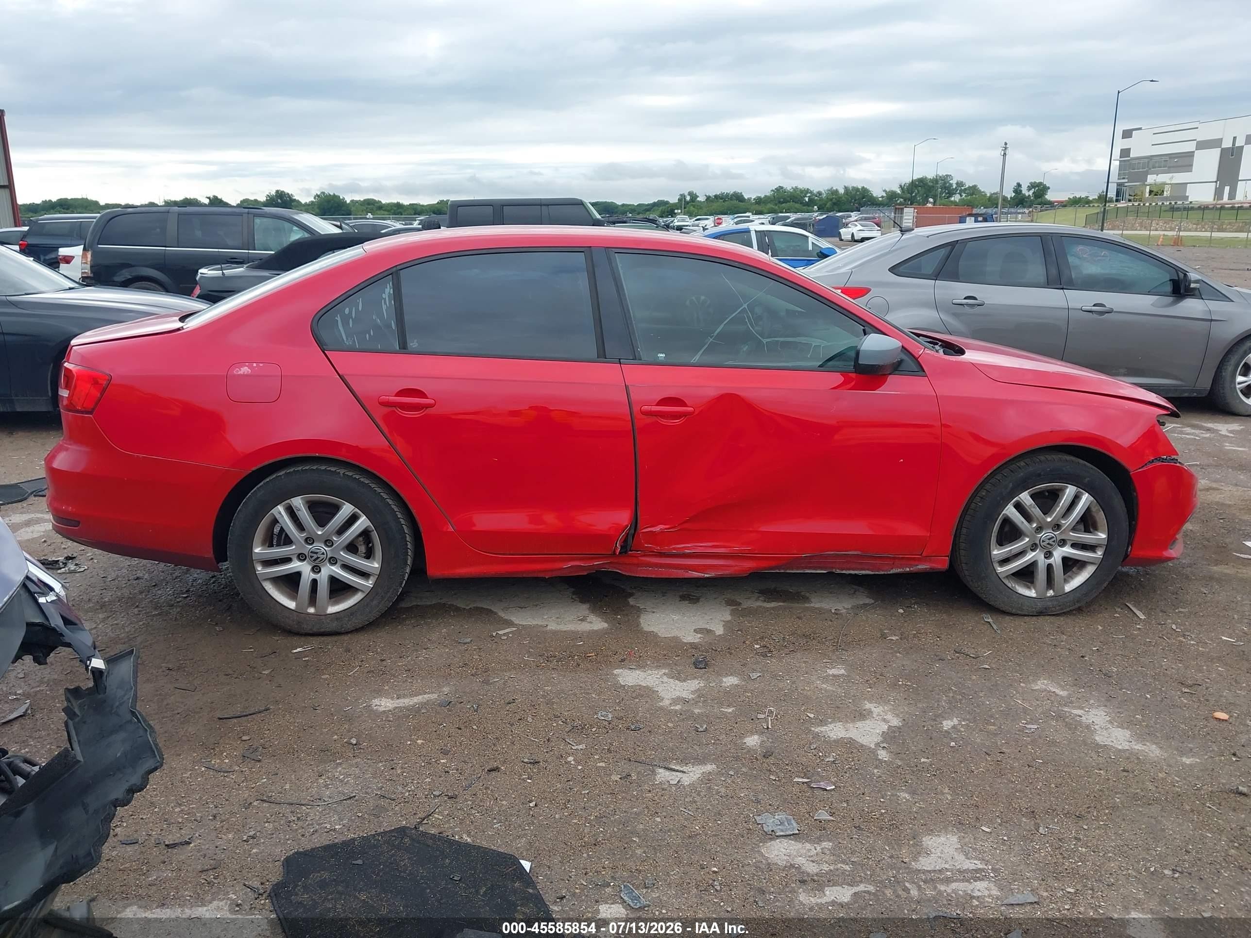 2015 Volkswagen Jetta 2.0l S Red vin: 3VW2K7AJ2FM237210