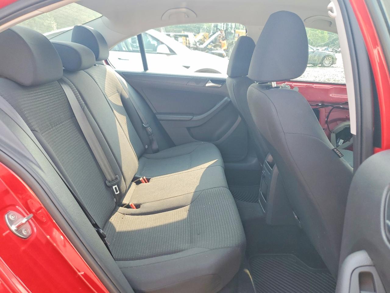 2015 Volkswagen Jetta Base Red vin: 3VW2K7AJ2FM291381