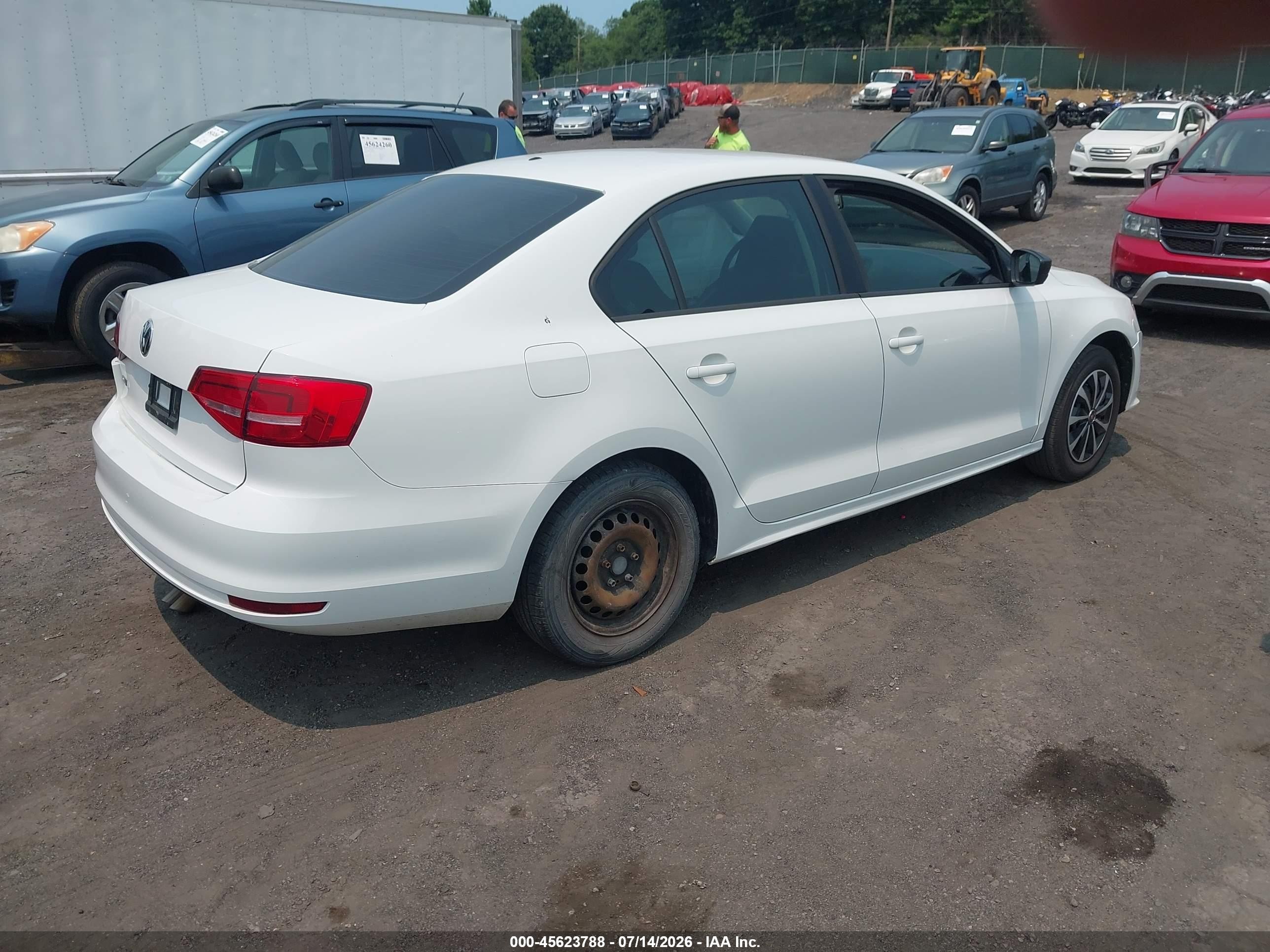 2015 Volkswagen Jetta 2.0l S White vin: 3VW2K7AJ2FM304646