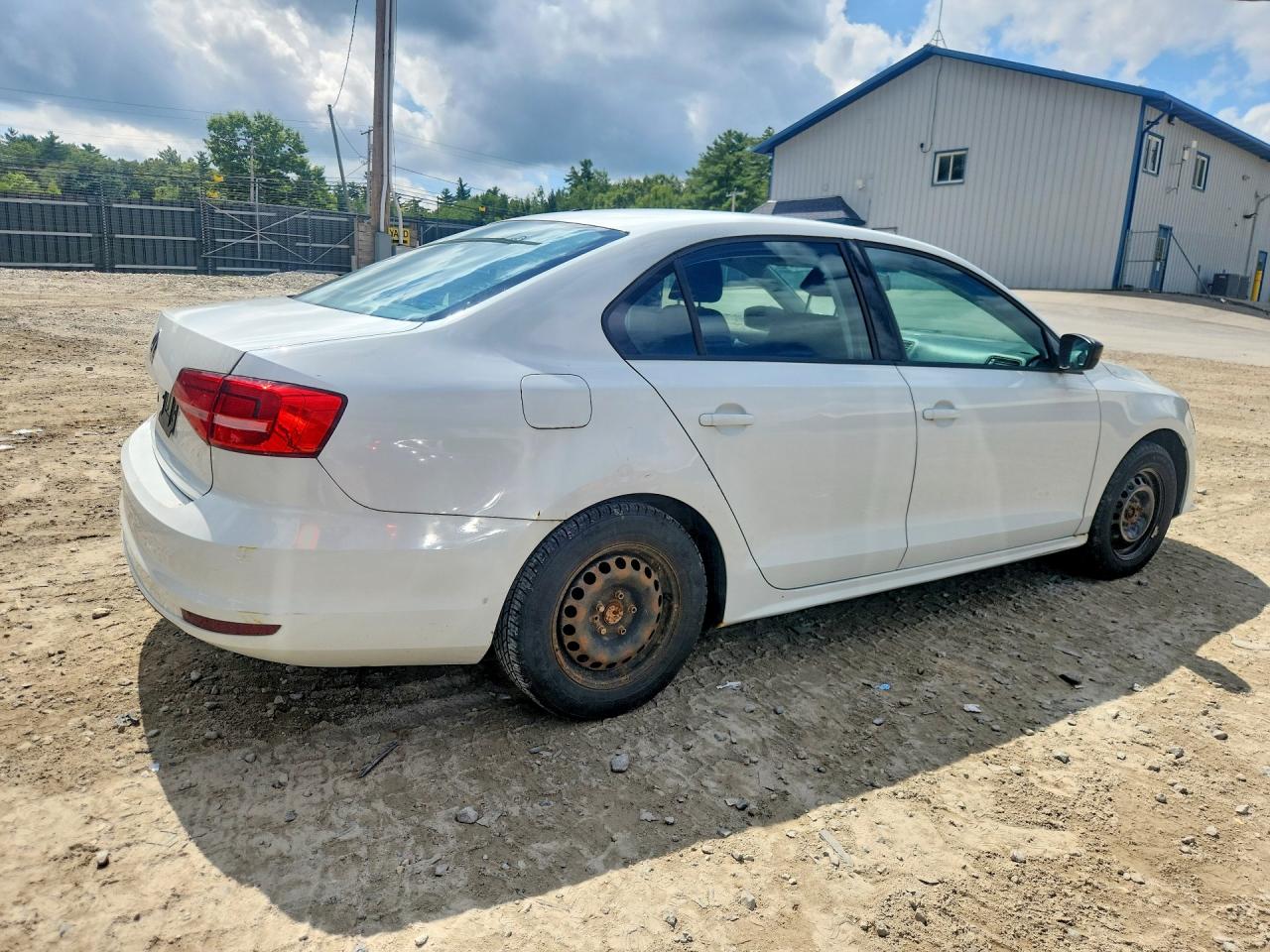 2015 Volkswagen Jetta Base White vin: 3VW2K7AJ2FM319082