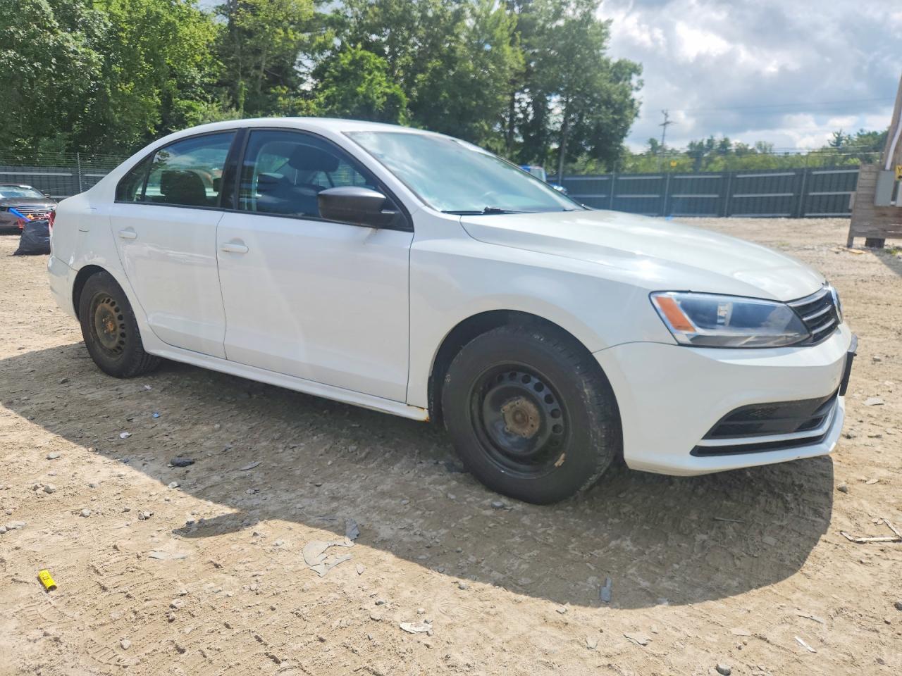 2015 Volkswagen Jetta Base White vin: 3VW2K7AJ2FM319082