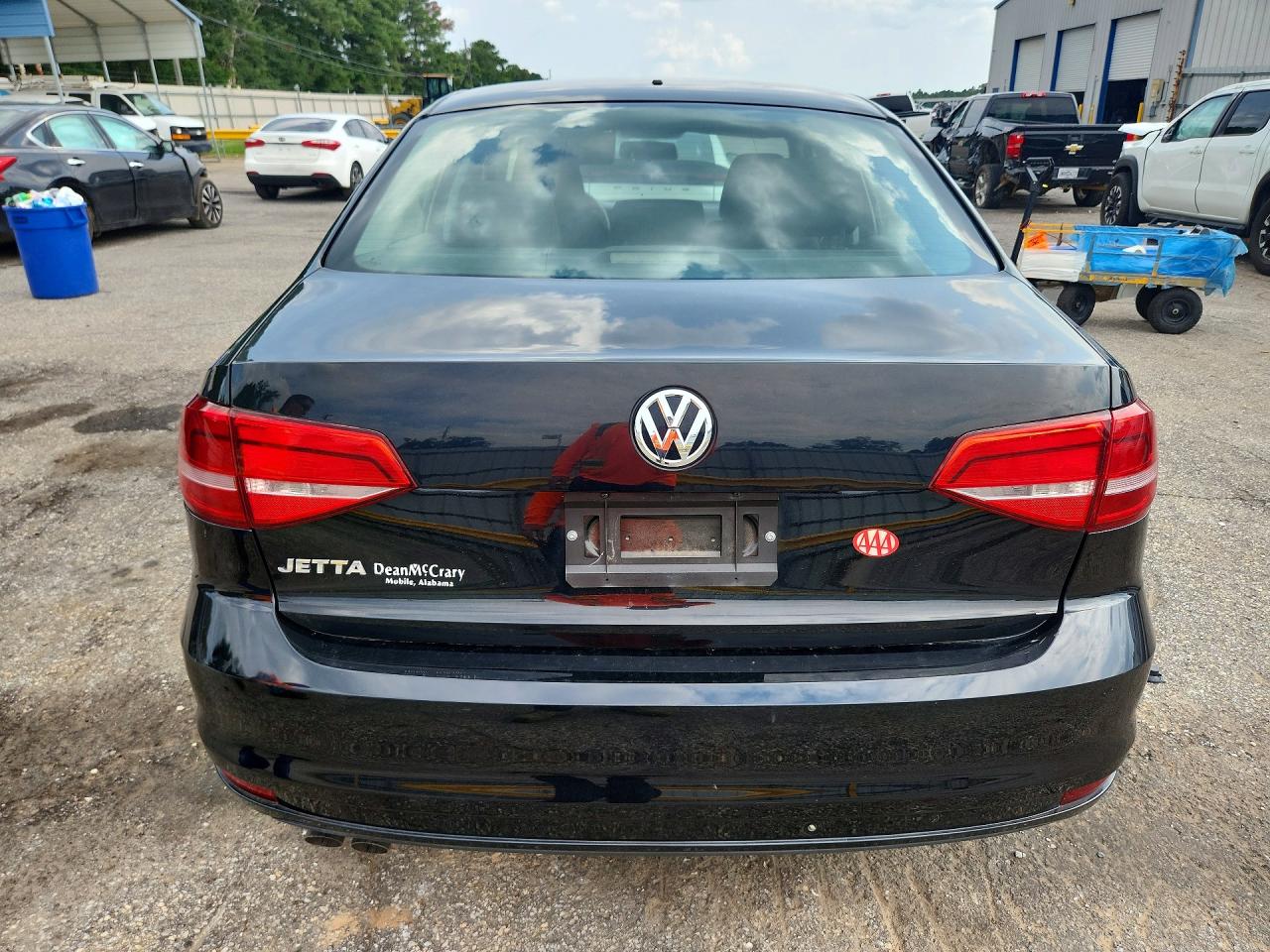2015 Volkswagen Jetta Base Black vin: 3VW2K7AJ2FM333855